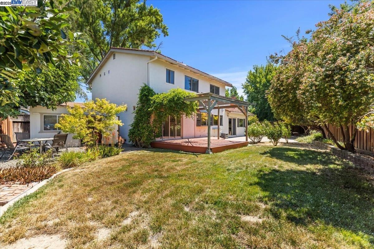 Detail Gallery Image 32 of 43 For 2670 Corte Elena, Pleasanton,  CA 94566 - 4 Beds | 2/1 Baths