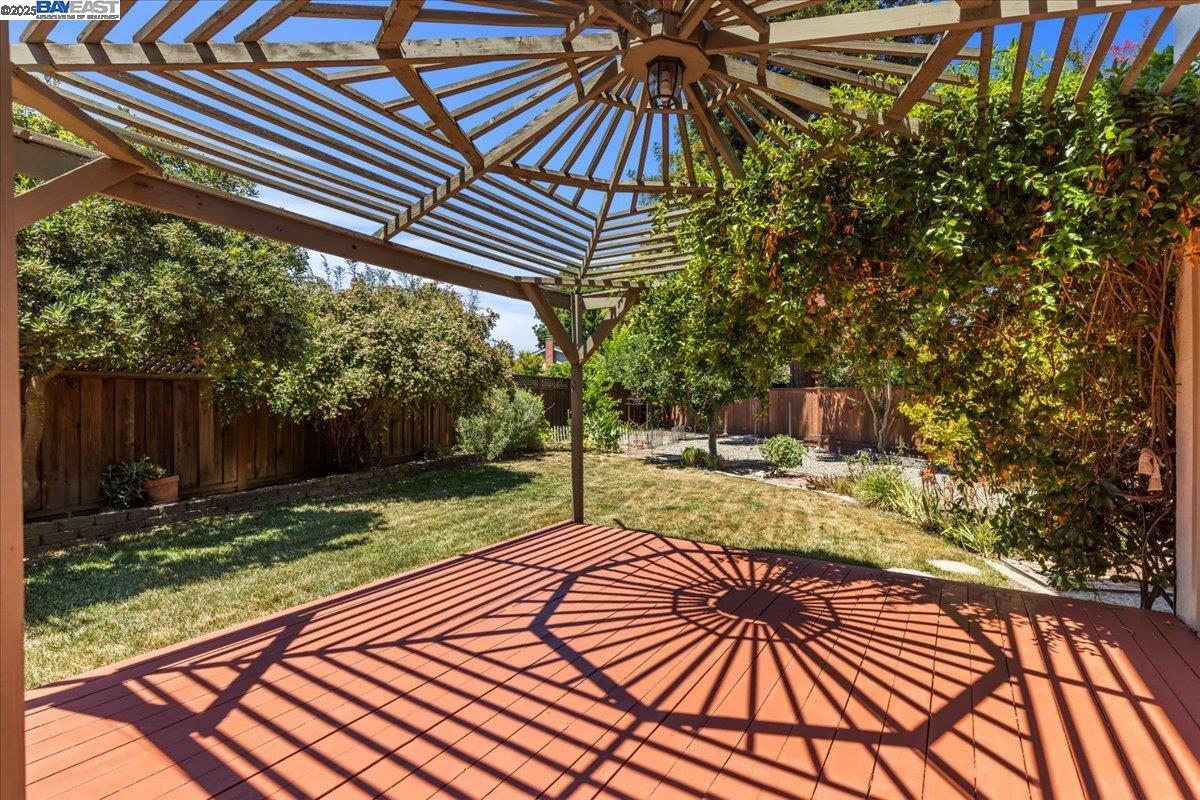 Detail Gallery Image 36 of 43 For 2670 Corte Elena, Pleasanton,  CA 94566 - 4 Beds | 2/1 Baths