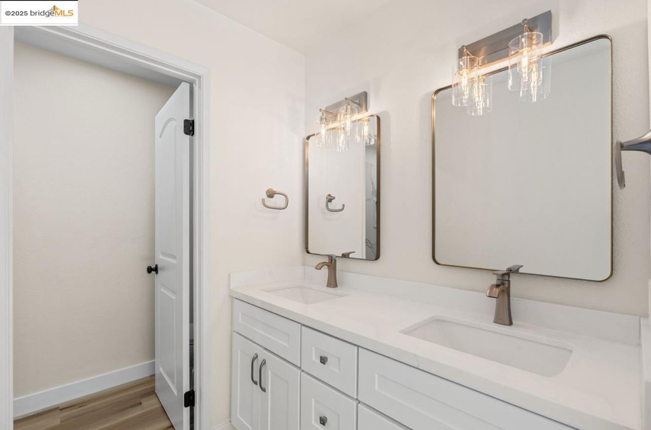 Detail Gallery Image 14 of 24 For 1527 London Cir, Benicia,  CA 94510 - 2 Beds | 2 Baths