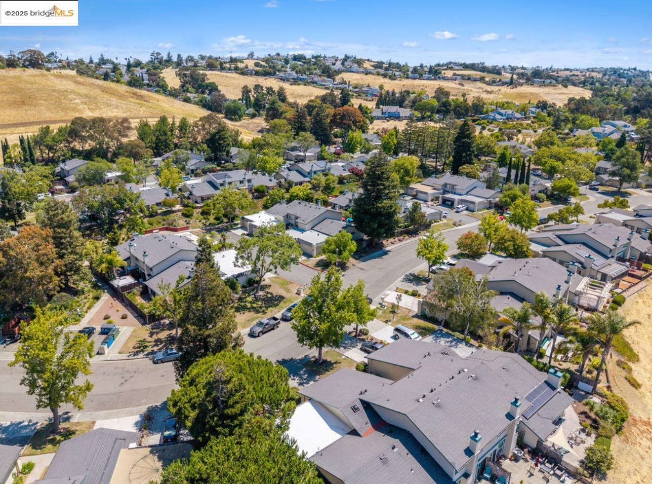 Detail Gallery Image 24 of 24 For 1527 London Cir, Benicia,  CA 94510 - 2 Beds | 2 Baths