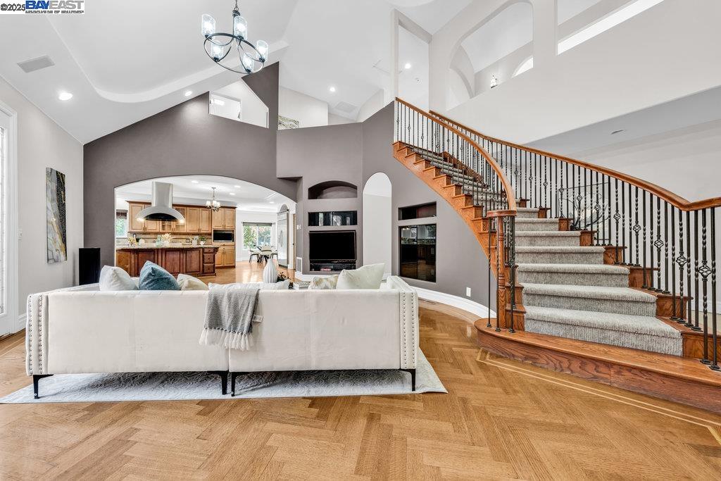 Detail Gallery Image 18 of 59 For 3405 Story Lane, San Jose,  CA 95127 - 5 Beds | 3/1 Baths