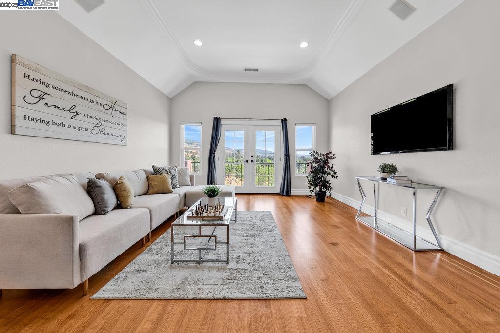 Detail Gallery Image 43 of 59 For 3405 Story Lane, San Jose,  CA 95127 - 5 Beds | 3/1 Baths