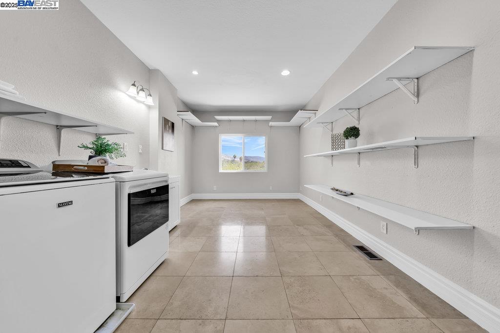 Detail Gallery Image 46 of 59 For 3405 Story Lane, San Jose,  CA 95127 - 5 Beds | 3/1 Baths