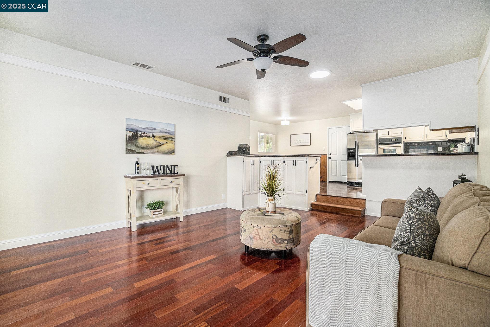 Detail Gallery Image 13 of 31 For 1543 Heartwood Dr, Concord,  CA 94521 - 3 Beds | 2 Baths