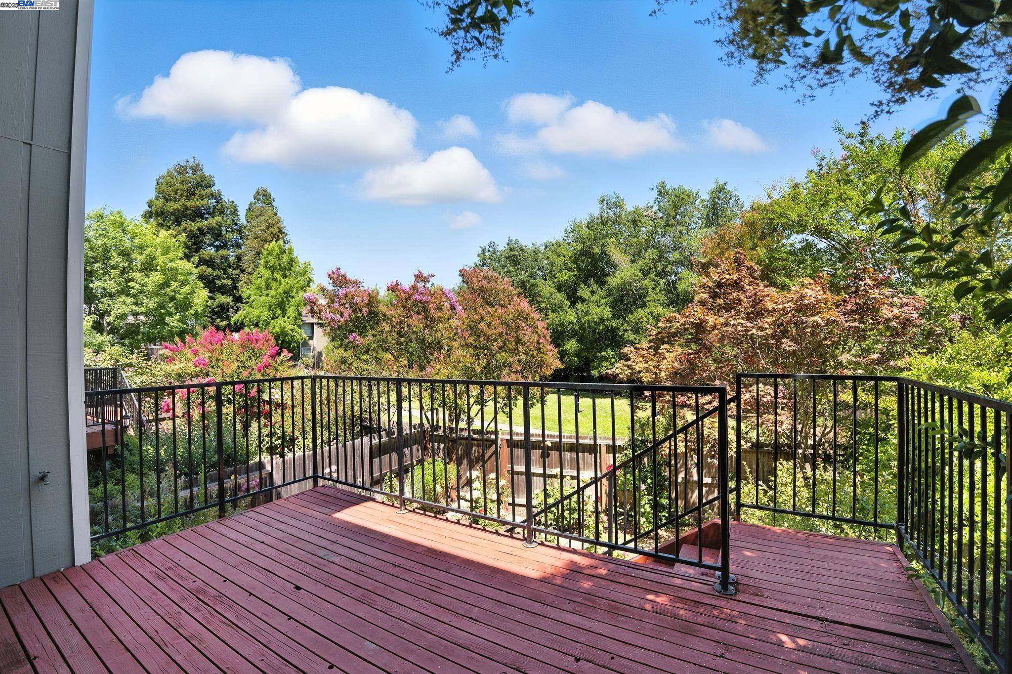 Detail Gallery Image 13 of 32 For 318 Mercury Way, Pleasant Hill,  CA 94523 - 3 Beds | 2/1 Baths