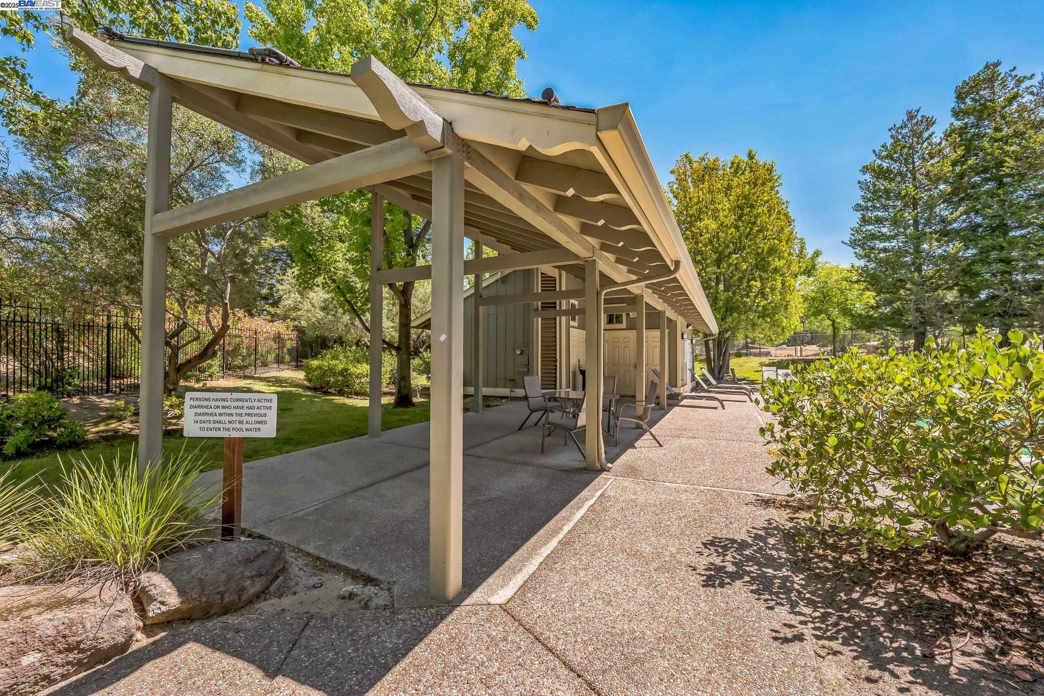 Detail Gallery Image 33 of 41 For 318 Mercury Way, Pleasant Hill,  CA 94523 - 3 Beds | 2/1 Baths