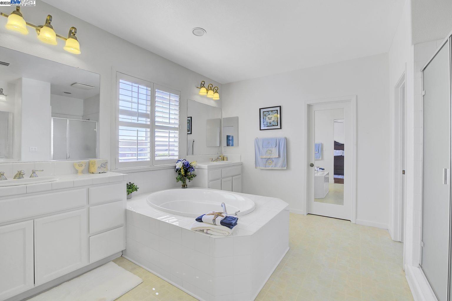 Detail Gallery Image 20 of 57 For 200 Arden Ct, San Ramon,  CA 94582 - 5 Beds | 3/1 Baths