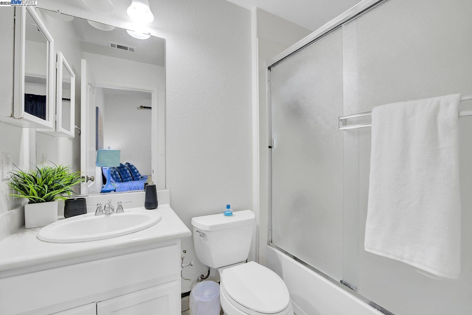 Detail Gallery Image 23 of 57 For 200 Arden Ct, San Ramon,  CA 94582 - 5 Beds | 3/1 Baths
