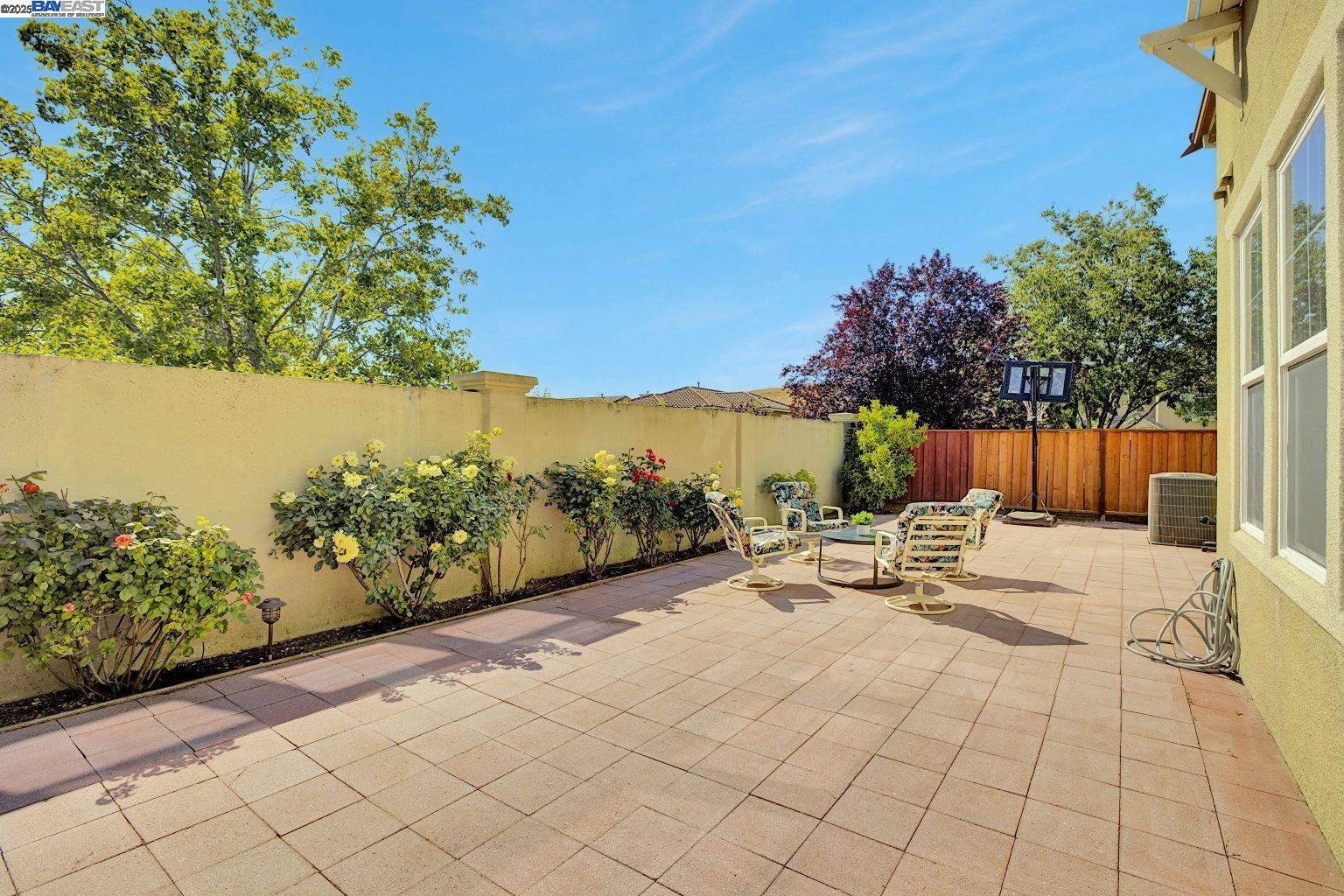 Detail Gallery Image 32 of 57 For 200 Arden Ct, San Ramon,  CA 94582 - 5 Beds | 3/1 Baths
