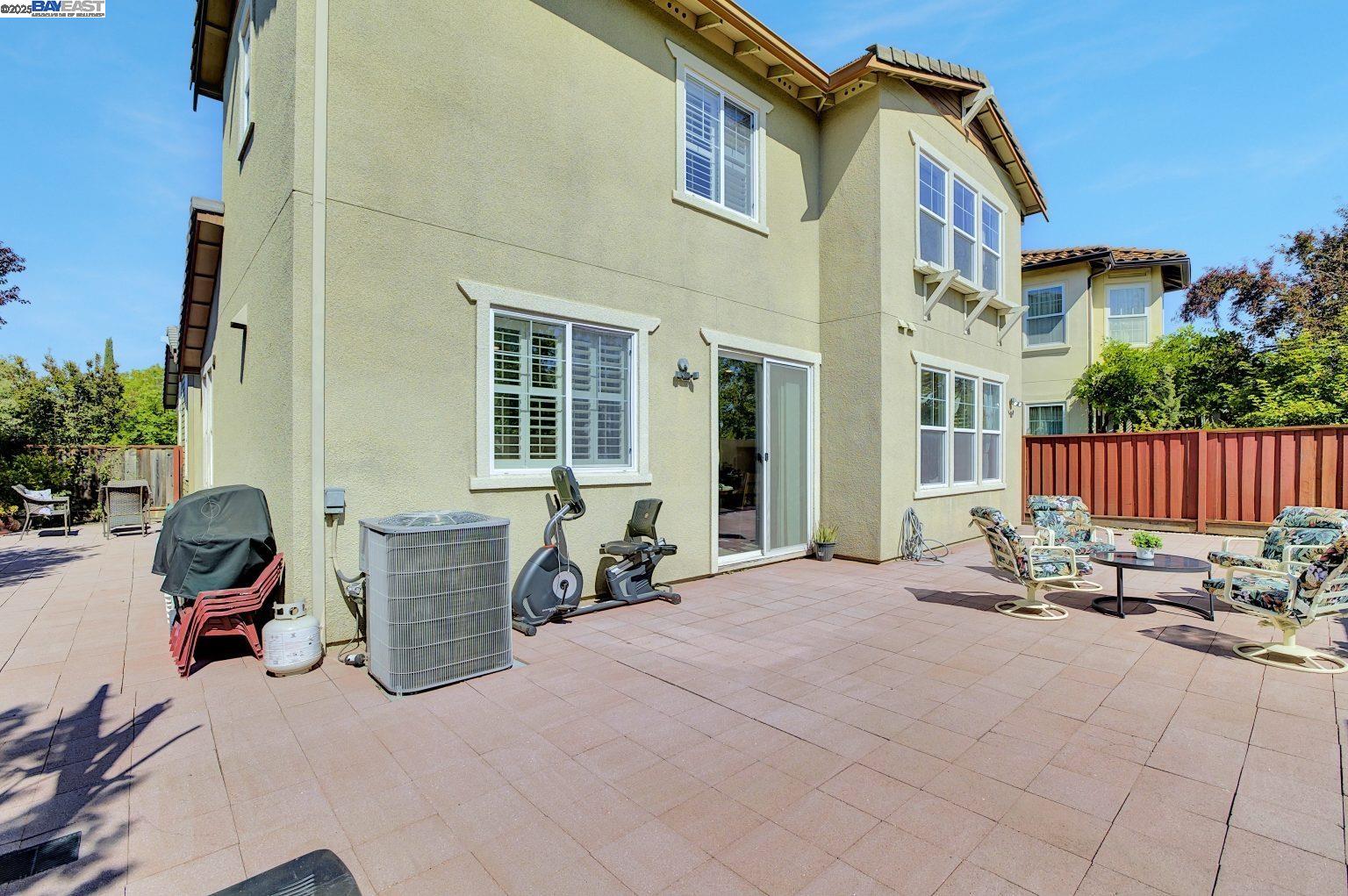 Detail Gallery Image 37 of 57 For 200 Arden Ct, San Ramon,  CA 94582 - 5 Beds | 3/1 Baths
