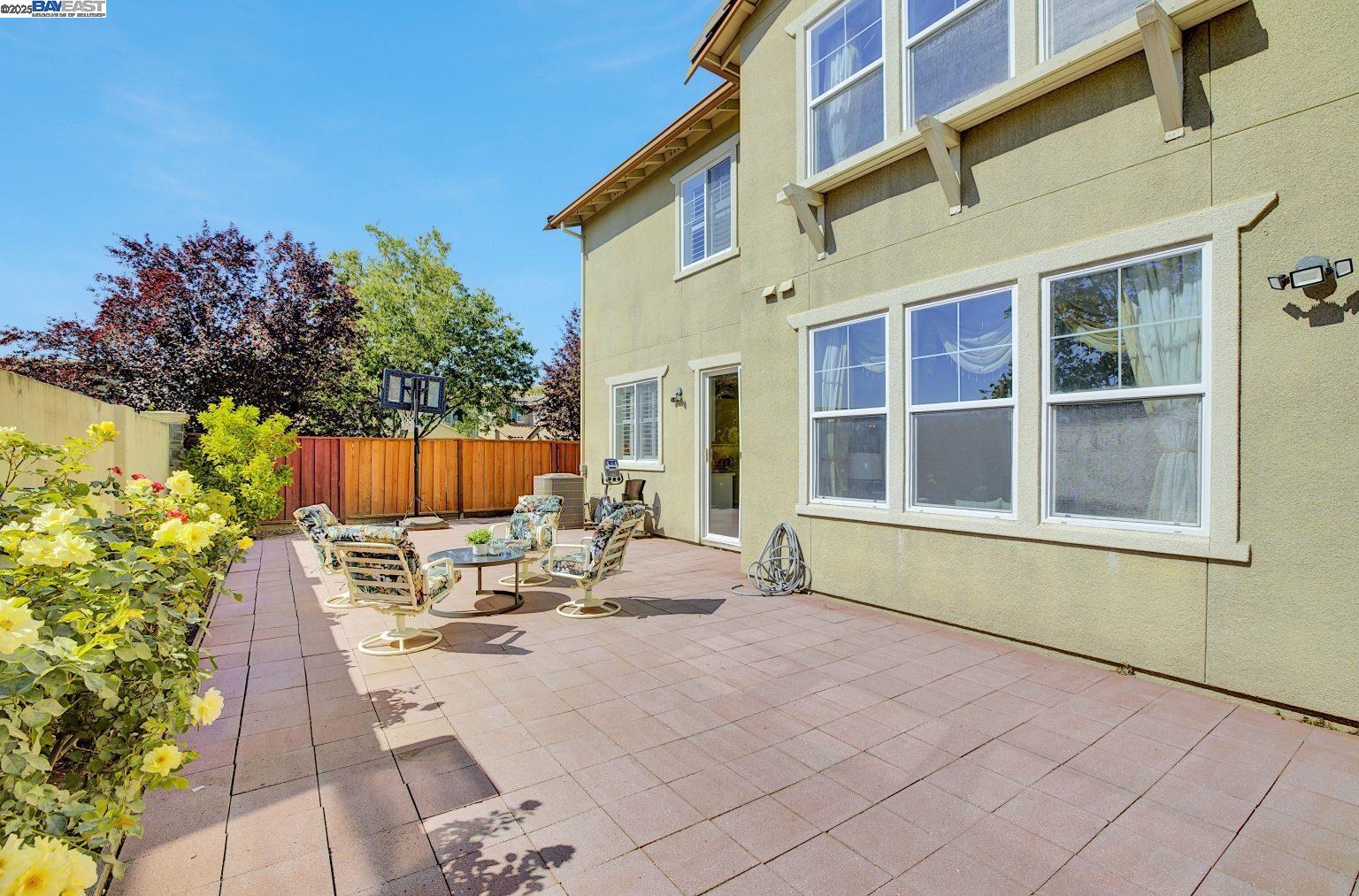 Detail Gallery Image 38 of 57 For 200 Arden Ct, San Ramon,  CA 94582 - 5 Beds | 3/1 Baths