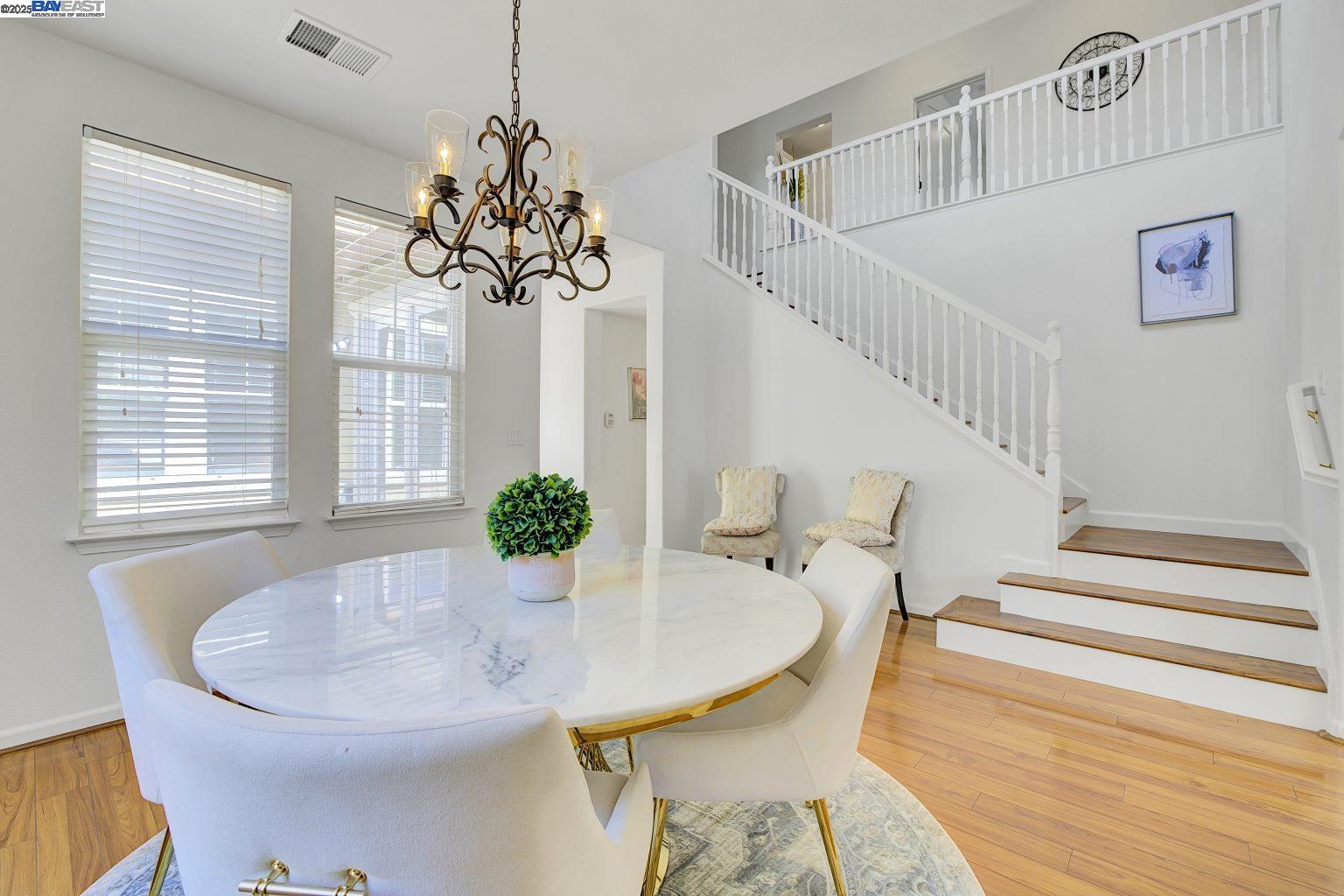 Detail Gallery Image 7 of 57 For 200 Arden Ct, San Ramon,  CA 94582 - 5 Beds | 3/1 Baths