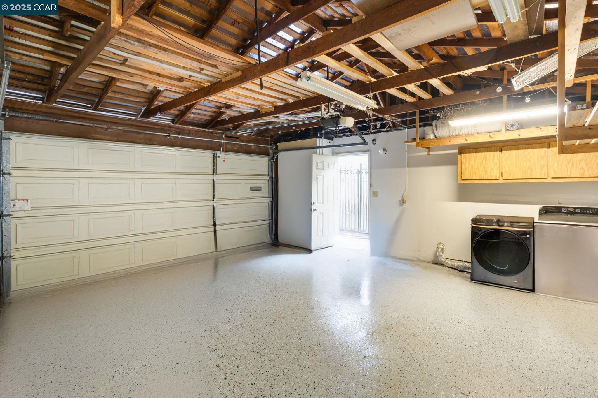 Detail Gallery Image 18 of 23 For 108 Thistle Way, Martinez,  CA 94553 - 3 Beds | 2/1 Baths