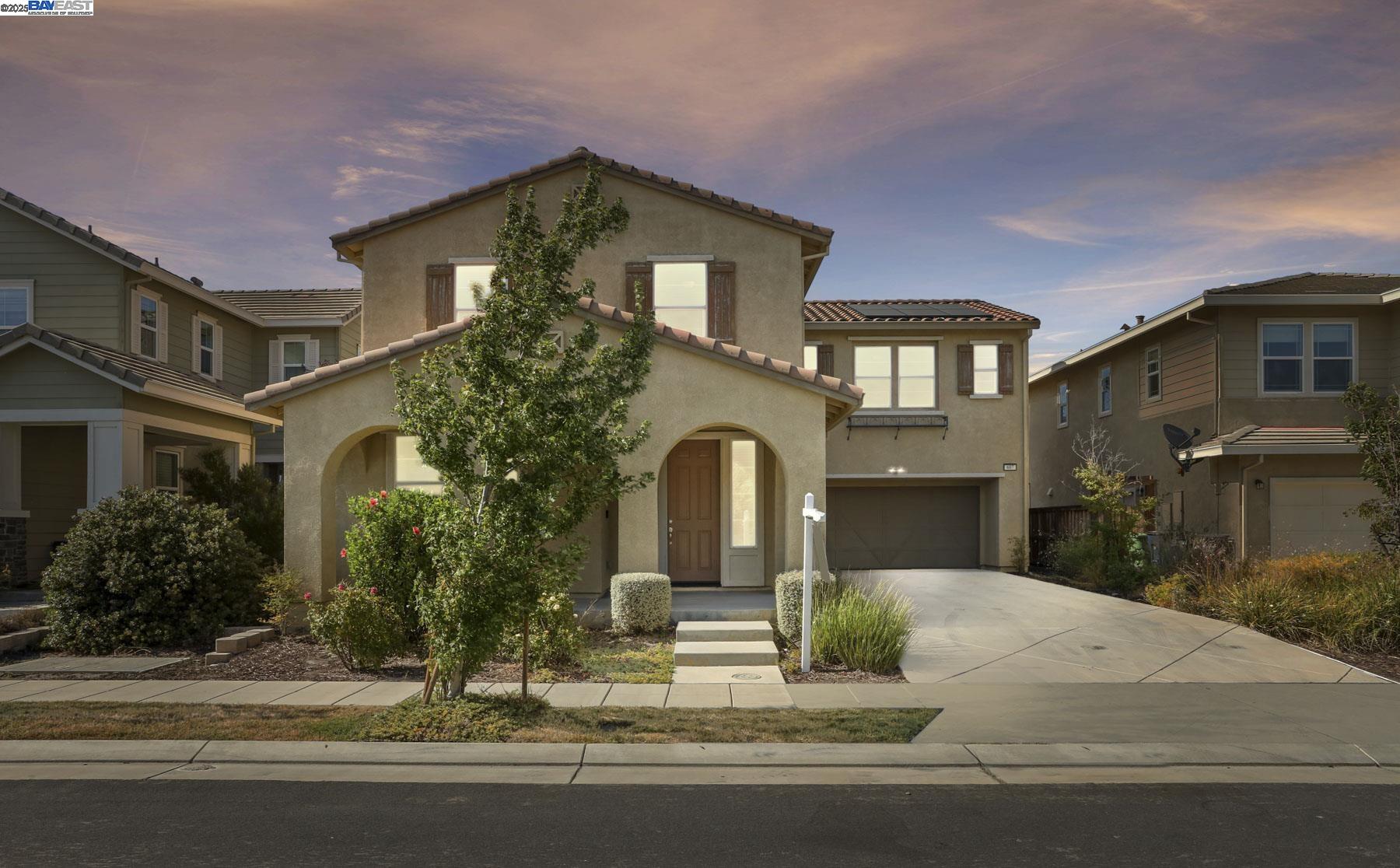 Detail Gallery Image 1 of 59 For 607 W Huntington Ave, Mountain House,  CA 95391 - 4 Beds | 3/1 Baths