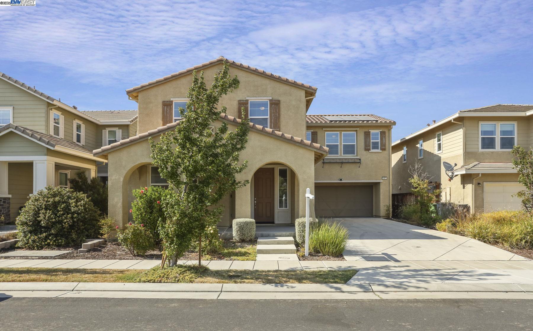 Detail Gallery Image 3 of 59 For 607 W Huntington Ave, Mountain House,  CA 95391 - 4 Beds | 3/1 Baths