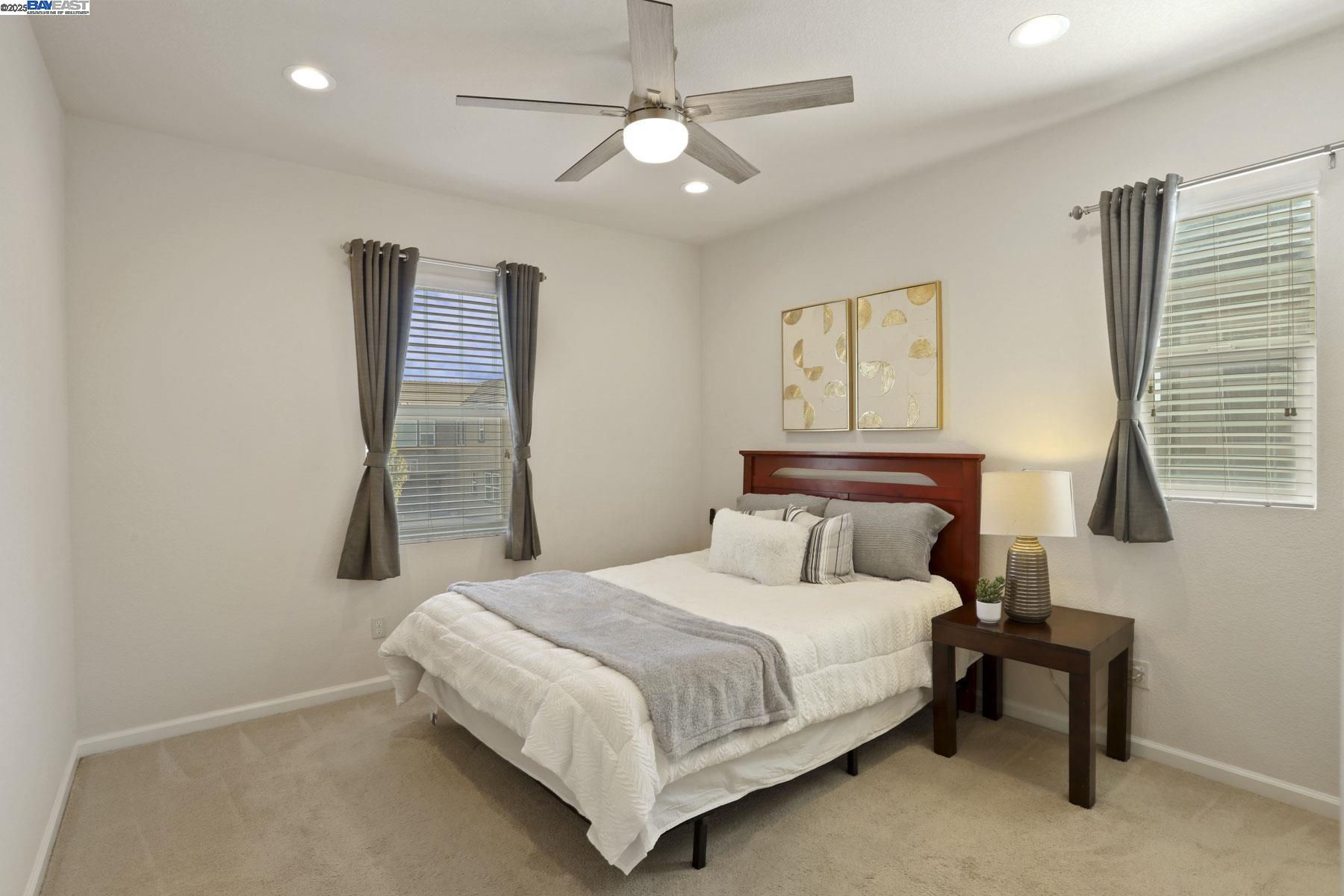 Detail Gallery Image 32 of 59 For 607 W Huntington Ave, Mountain House,  CA 95391 - 4 Beds | 3/1 Baths