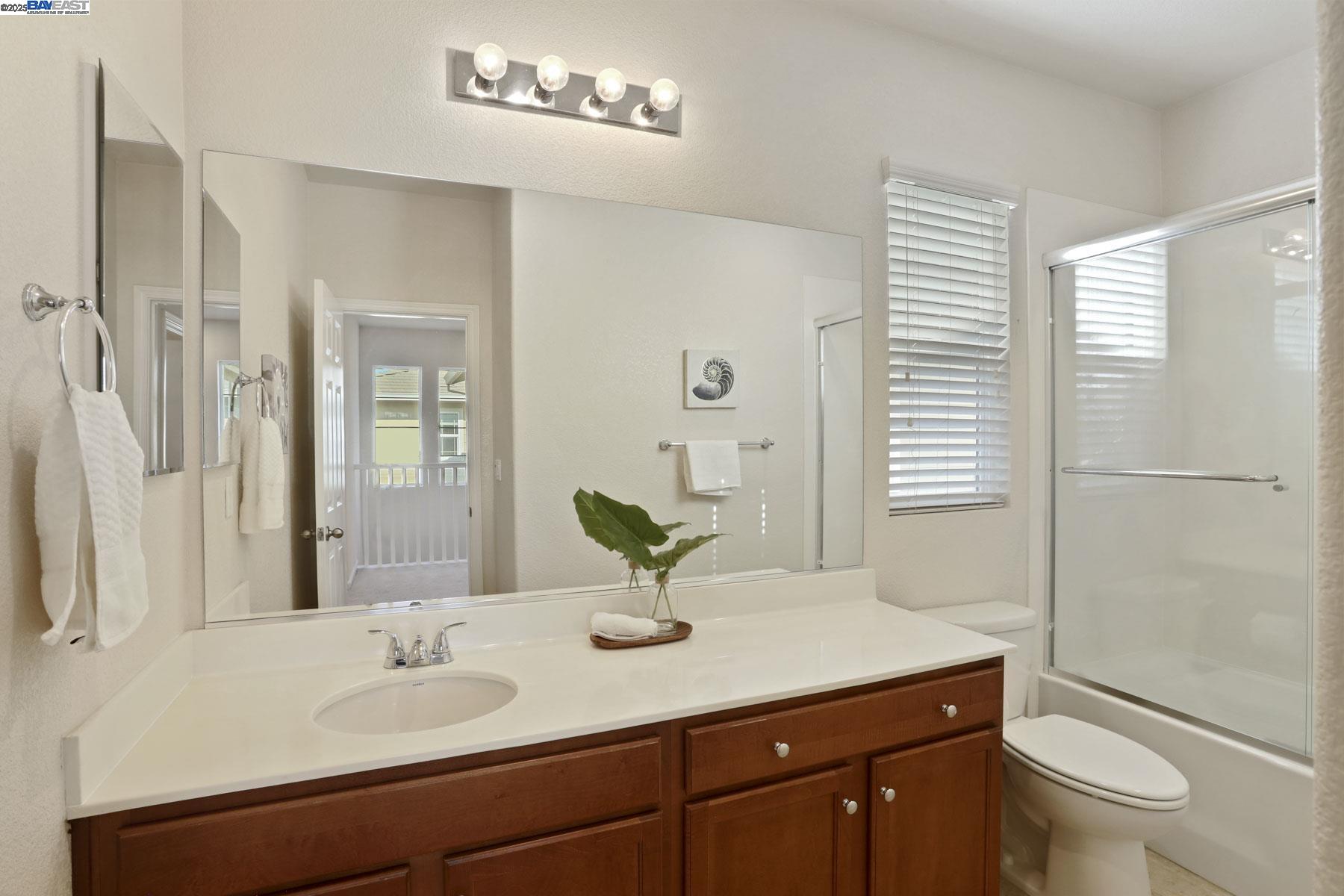 Detail Gallery Image 34 of 59 For 607 W Huntington Ave, Mountain House,  CA 95391 - 4 Beds | 3/1 Baths