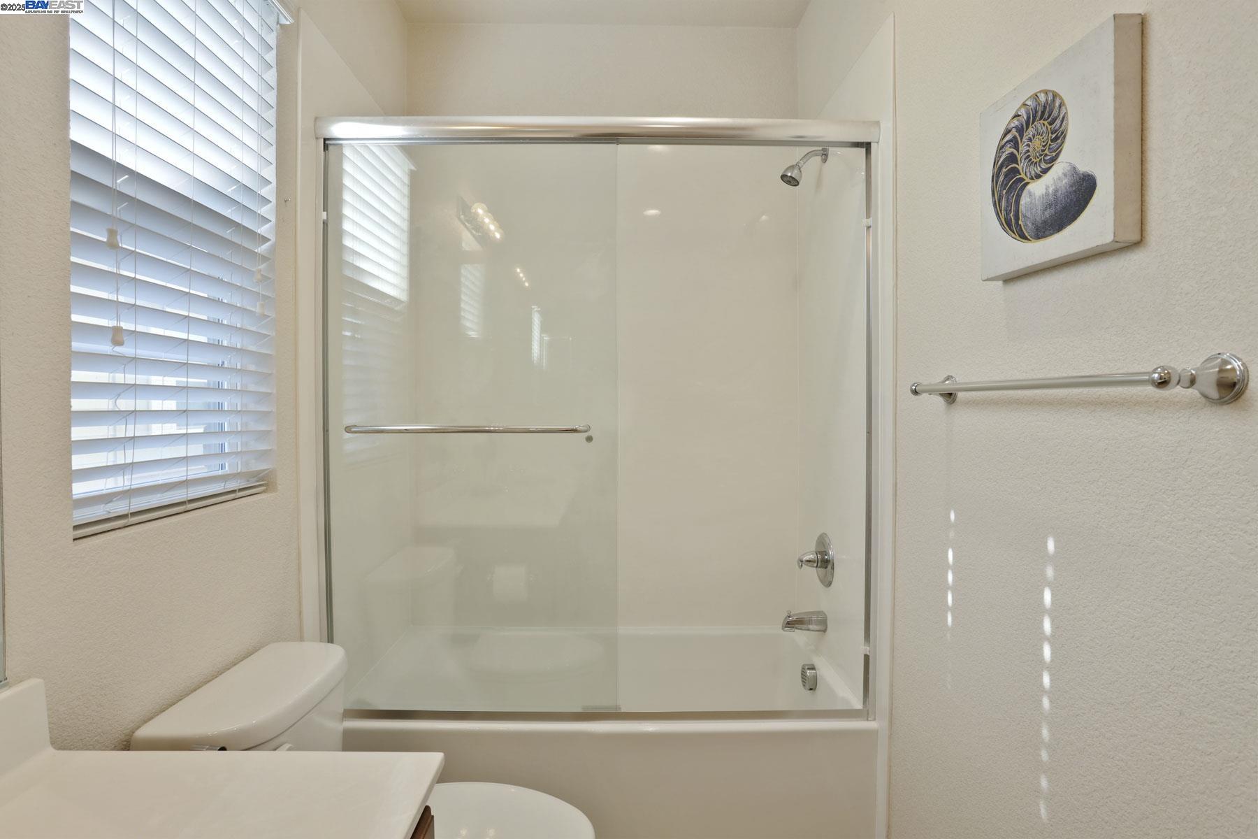 Detail Gallery Image 35 of 59 For 607 W Huntington Ave, Mountain House,  CA 95391 - 4 Beds | 3/1 Baths