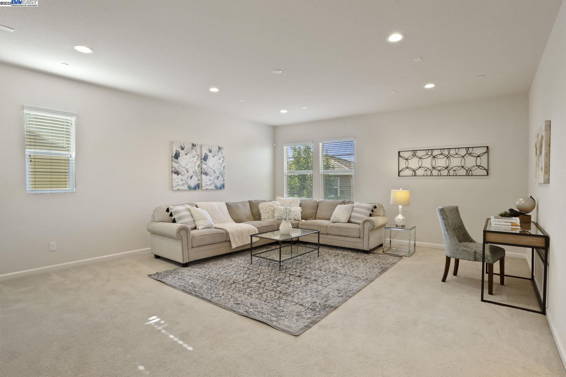 Detail Gallery Image 38 of 59 For 607 W Huntington Ave, Mountain House,  CA 95391 - 4 Beds | 3/1 Baths