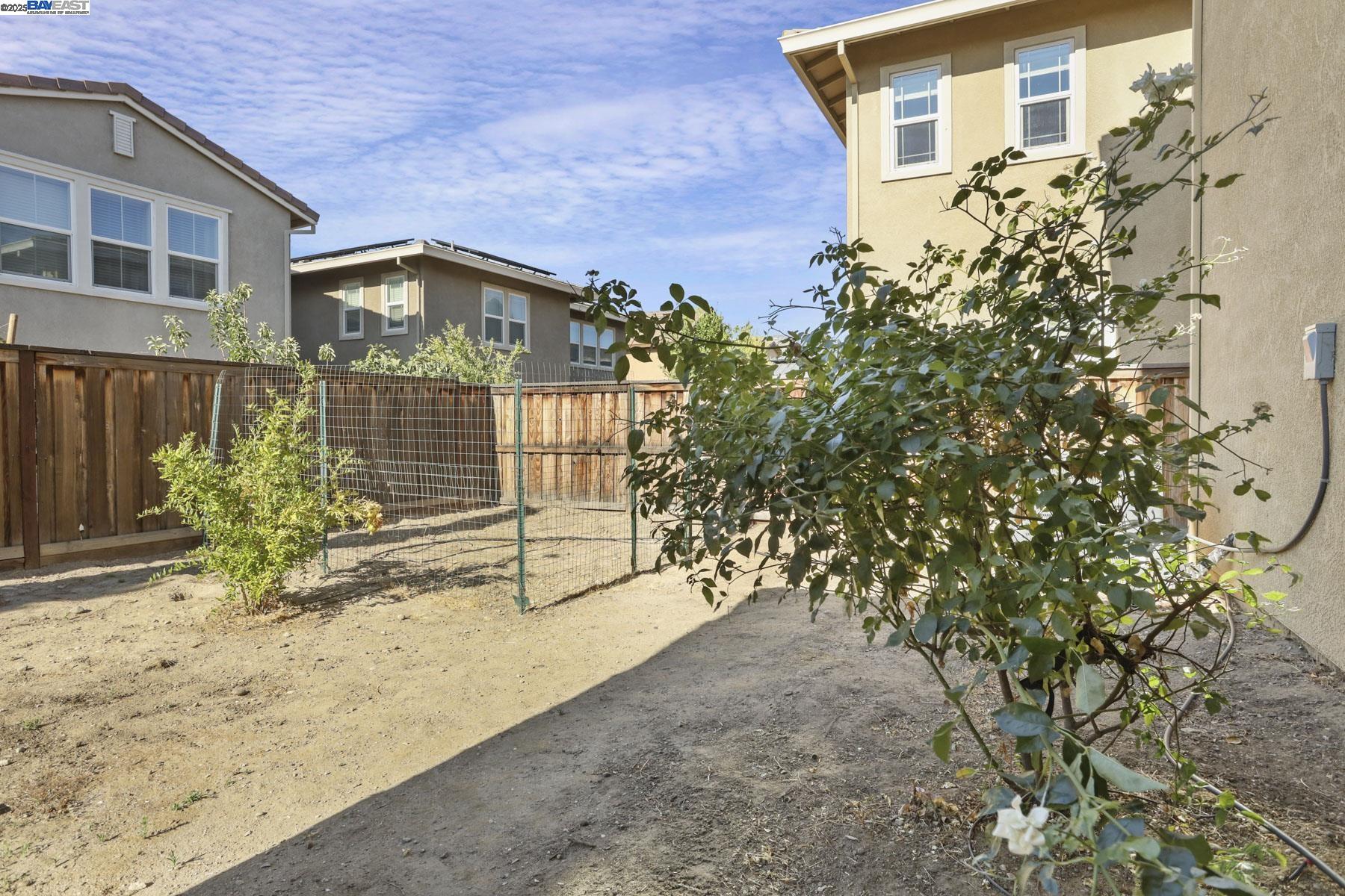 Detail Gallery Image 52 of 59 For 607 W Huntington Ave, Mountain House,  CA 95391 - 4 Beds | 3/1 Baths