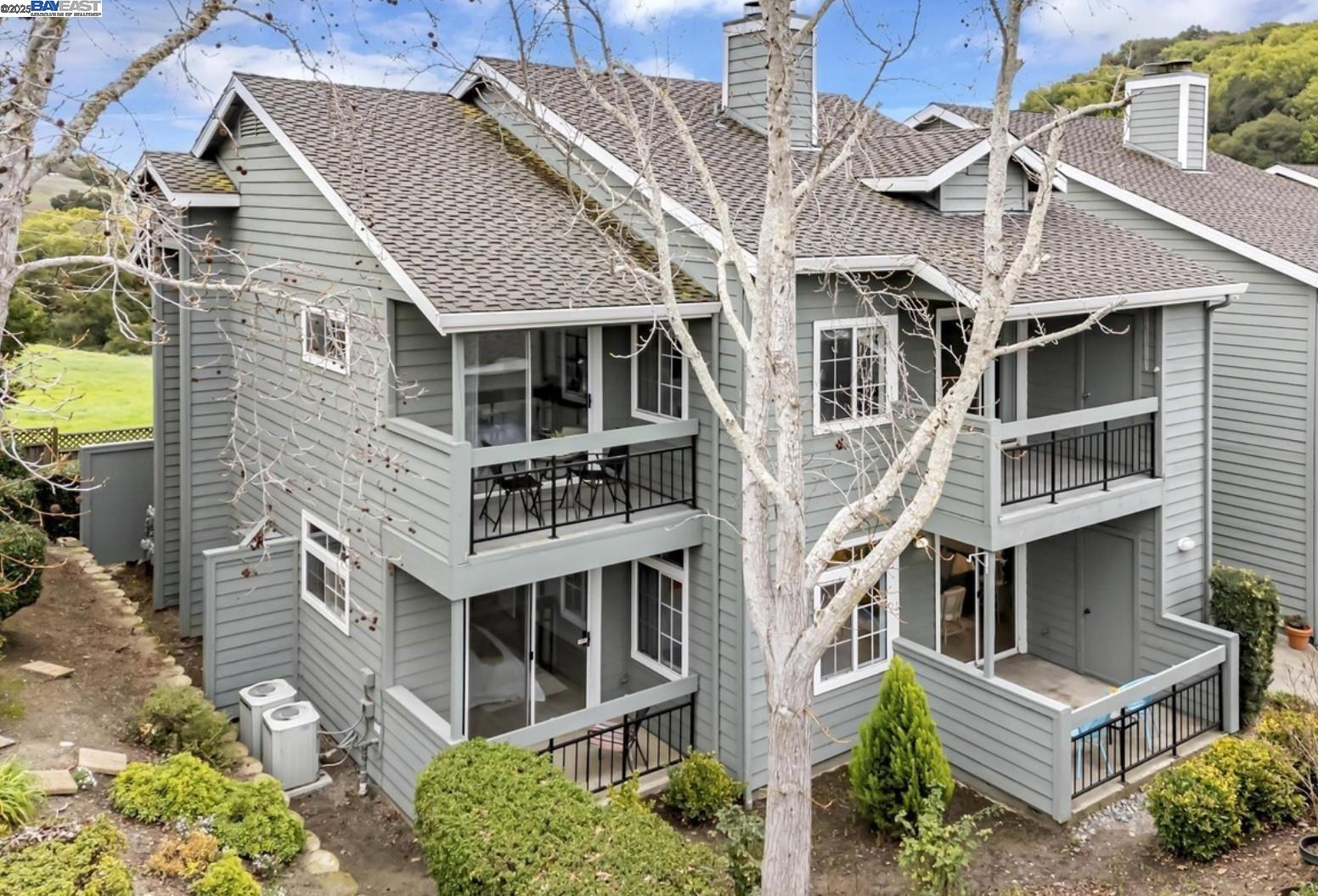 Detail Gallery Image 20 of 21 For 7595 Canyon Meadow Cir a,  Pleasanton,  CA 94588 - 3 Beds | 2 Baths