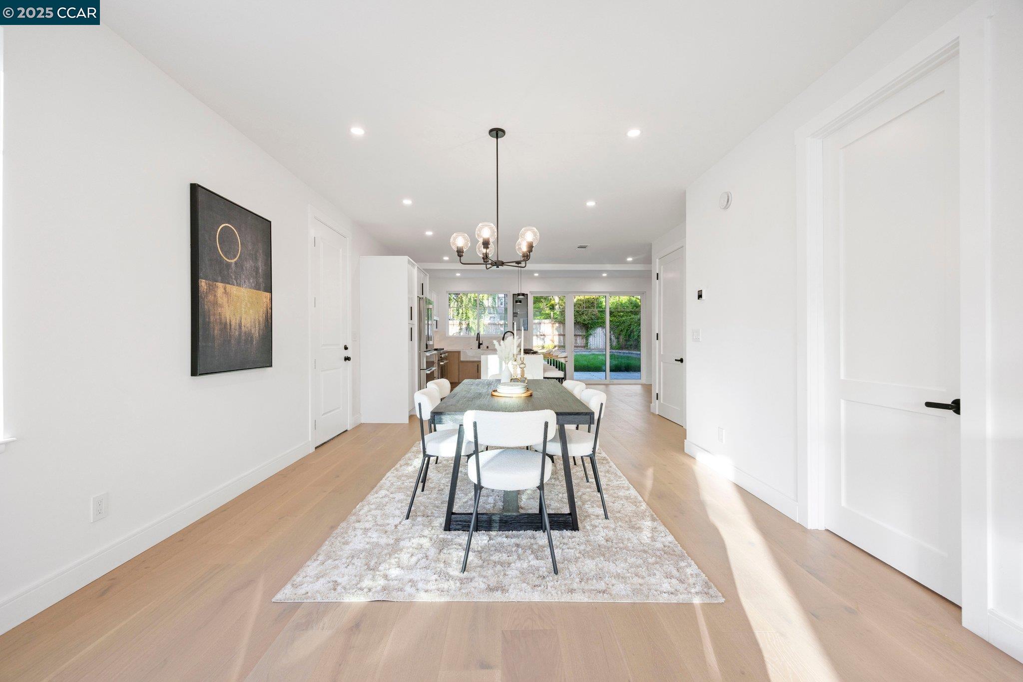 Detail Gallery Image 12 of 40 For 2223 Byron St, Berkeley,  CA 94702 - 4 Beds | 4 Baths