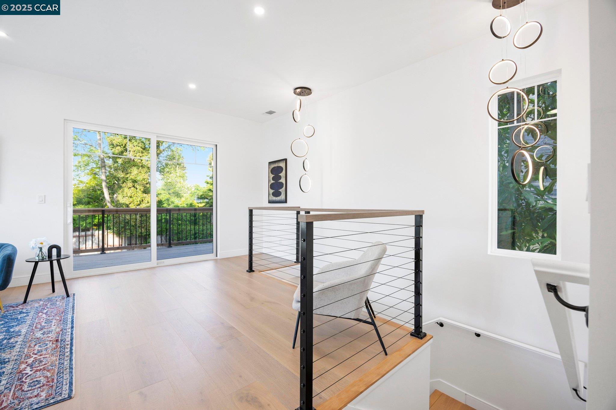 Detail Gallery Image 19 of 40 For 2223 Byron St, Berkeley,  CA 94702 - 4 Beds | 4 Baths