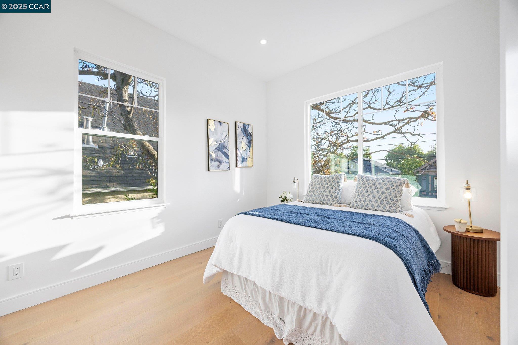 Detail Gallery Image 30 of 40 For 2223 Byron St, Berkeley,  CA 94702 - 4 Beds | 4 Baths