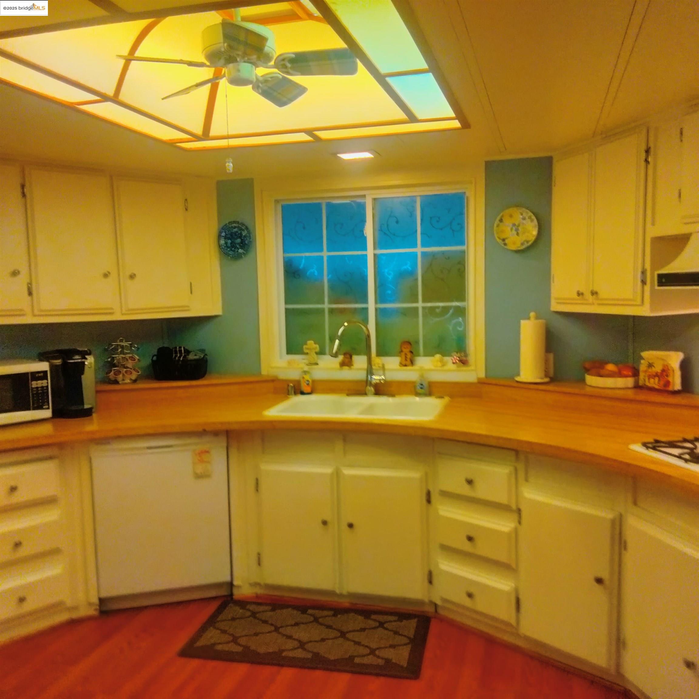 Detail Gallery Image 5 of 29 For 96 Diana Way, Antioch,  CA 94509-4415 - 2 Beds | 2 Baths