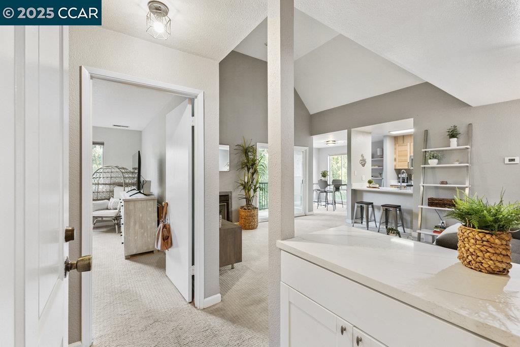 Detail Gallery Image 13 of 26 For 3183 Wayside Plz #318,  Walnut Creek,  CA 94597 - 1 Beds | 1 Baths