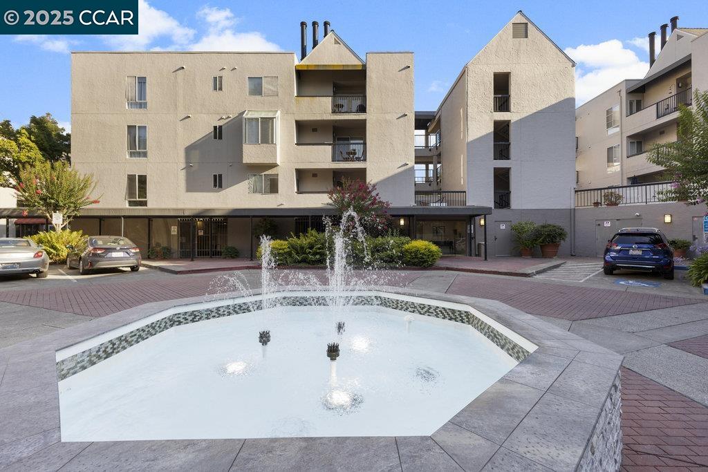 Detail Gallery Image 18 of 26 For 3183 Wayside Plz #318,  Walnut Creek,  CA 94597 - 1 Beds | 1 Baths
