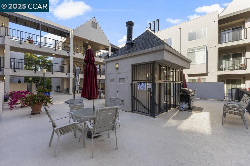 Detail Gallery Image 19 of 26 For 3183 Wayside Plz #318,  Walnut Creek,  CA 94597 - 1 Beds | 1 Baths
