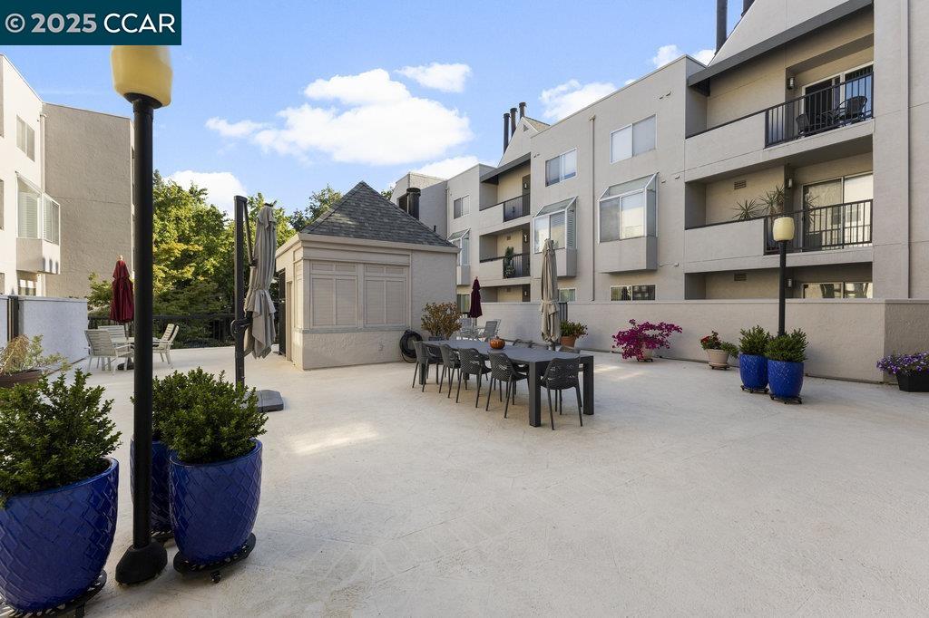Detail Gallery Image 22 of 26 For 3183 Wayside Plz #318,  Walnut Creek,  CA 94597 - 1 Beds | 1 Baths