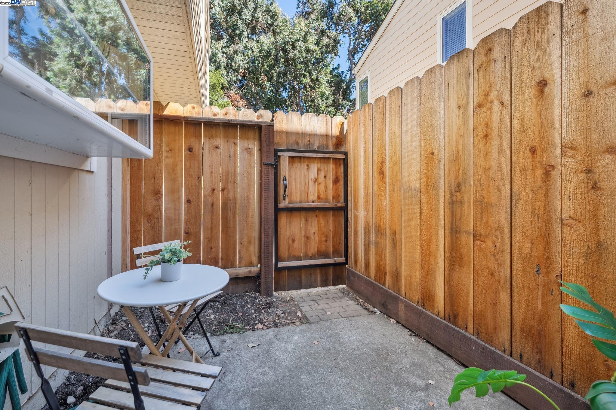 Detail Gallery Image 19 of 42 For 1255 Detroit Avenue #12,  Concord,  CA 94520 - 2 Beds | 2 Baths