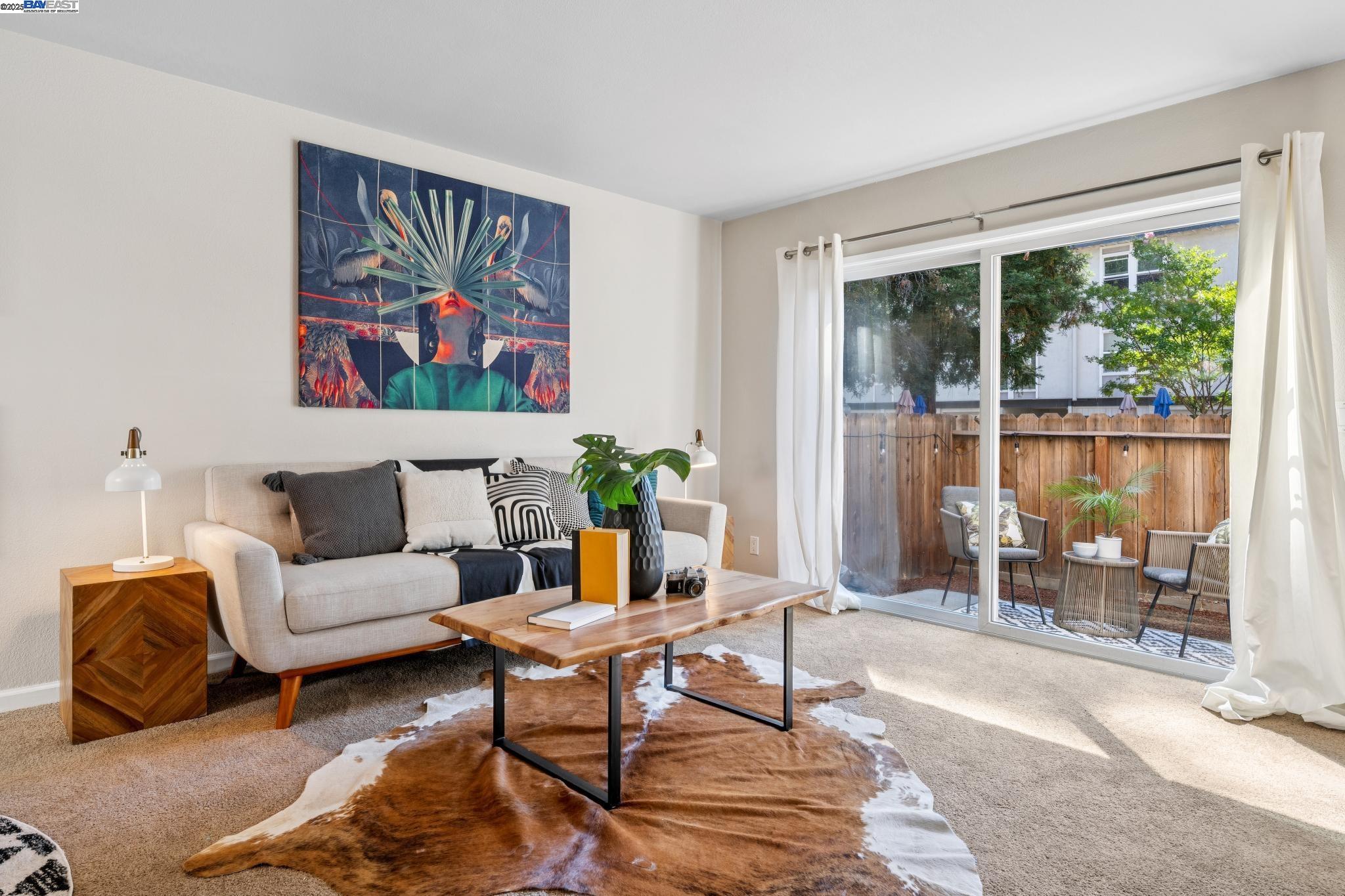 Detail Gallery Image 6 of 42 For 1255 Detroit Avenue #12,  Concord,  CA 94520 - 2 Beds | 2 Baths