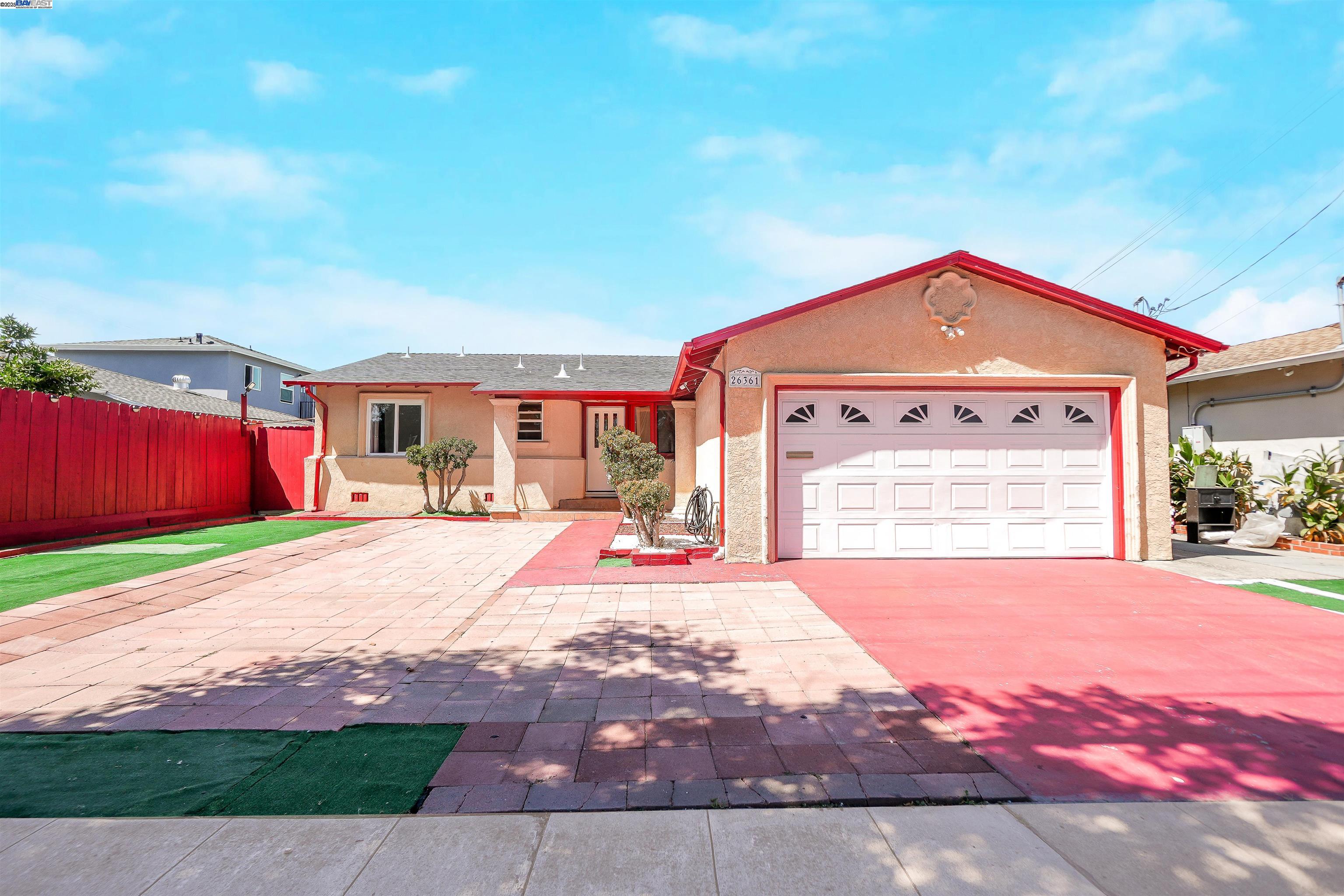 Detail Gallery Image 1 of 23 For 26361 Huntwood Aave, Hayward,  CA 94544 - 3 Beds | 2 Baths