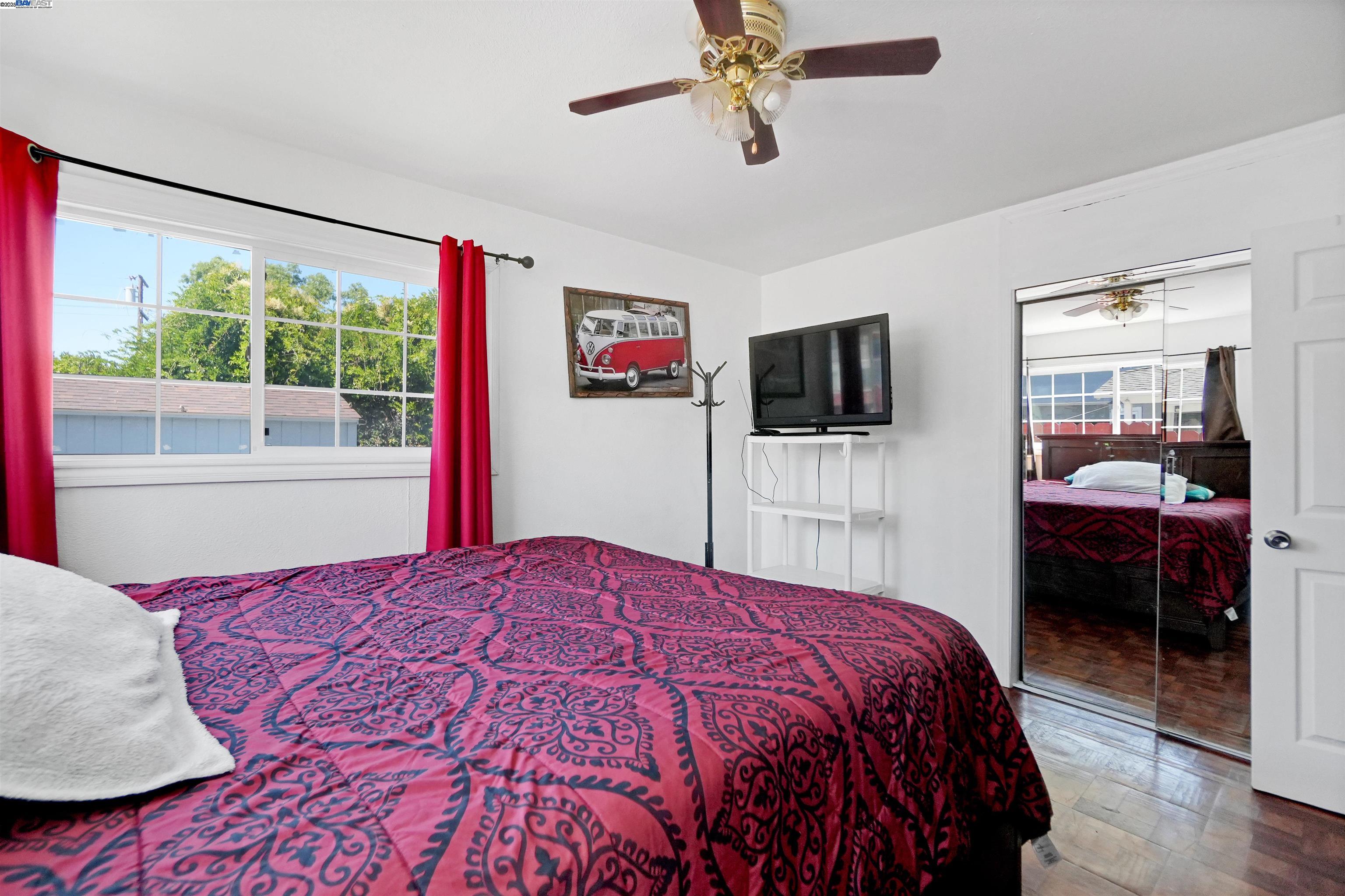 Detail Gallery Image 14 of 26 For 26361 Huntwood Aave, Hayward,  CA 94544 - 3 Beds | 2 Baths