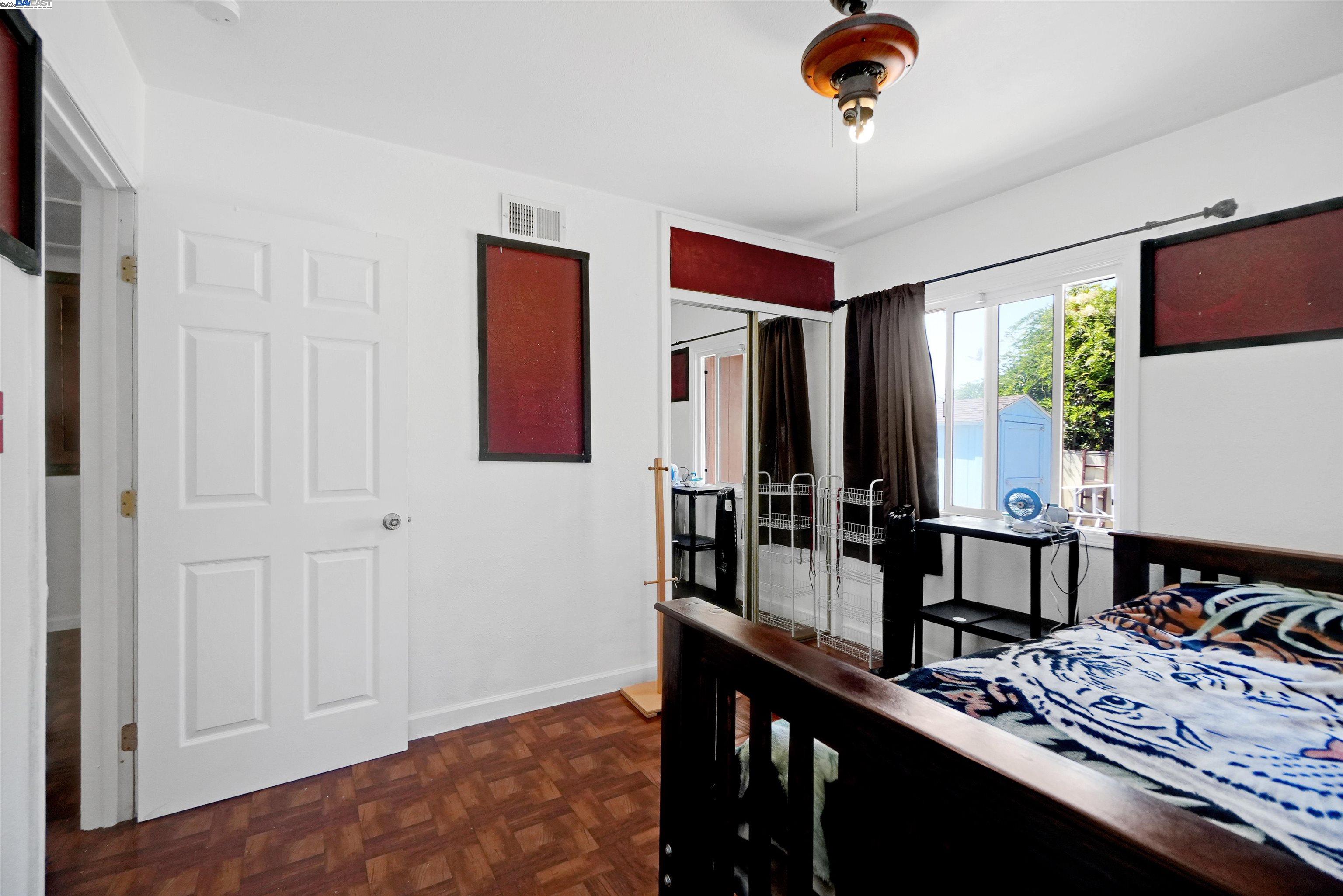 Detail Gallery Image 10 of 26 For 26361 Huntwood Aave, Hayward,  CA 94544 - 3 Beds | 2 Baths