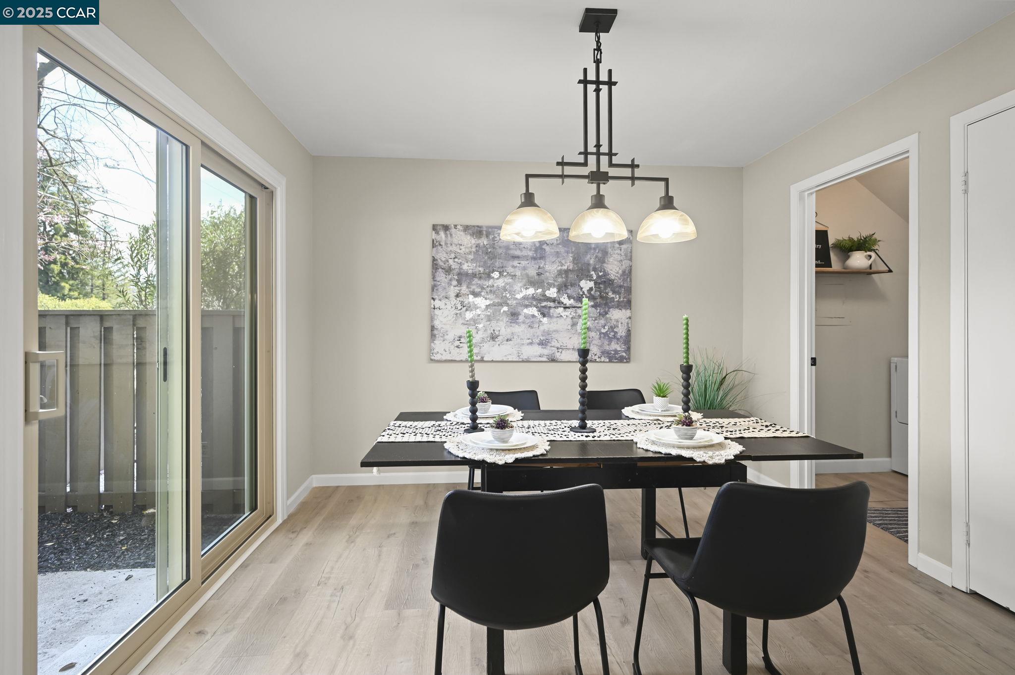 Detail Gallery Image 17 of 38 For 1605 Countrywood Ct, Walnut Creek,  CA 94598 - 3 Beds | 2/1 Baths