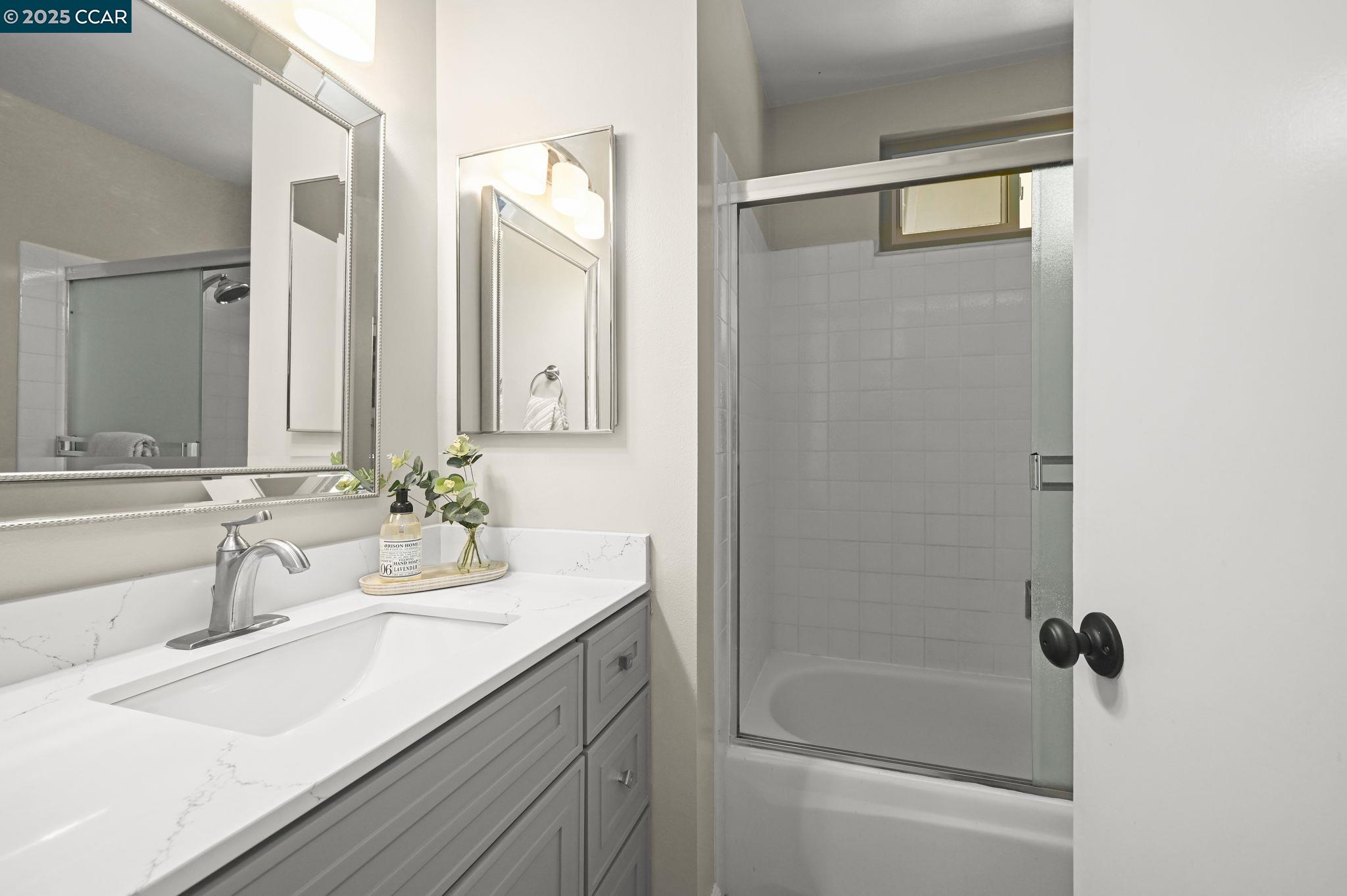 Detail Gallery Image 22 of 38 For 1605 Countrywood Ct, Walnut Creek,  CA 94598 - 3 Beds | 2/1 Baths