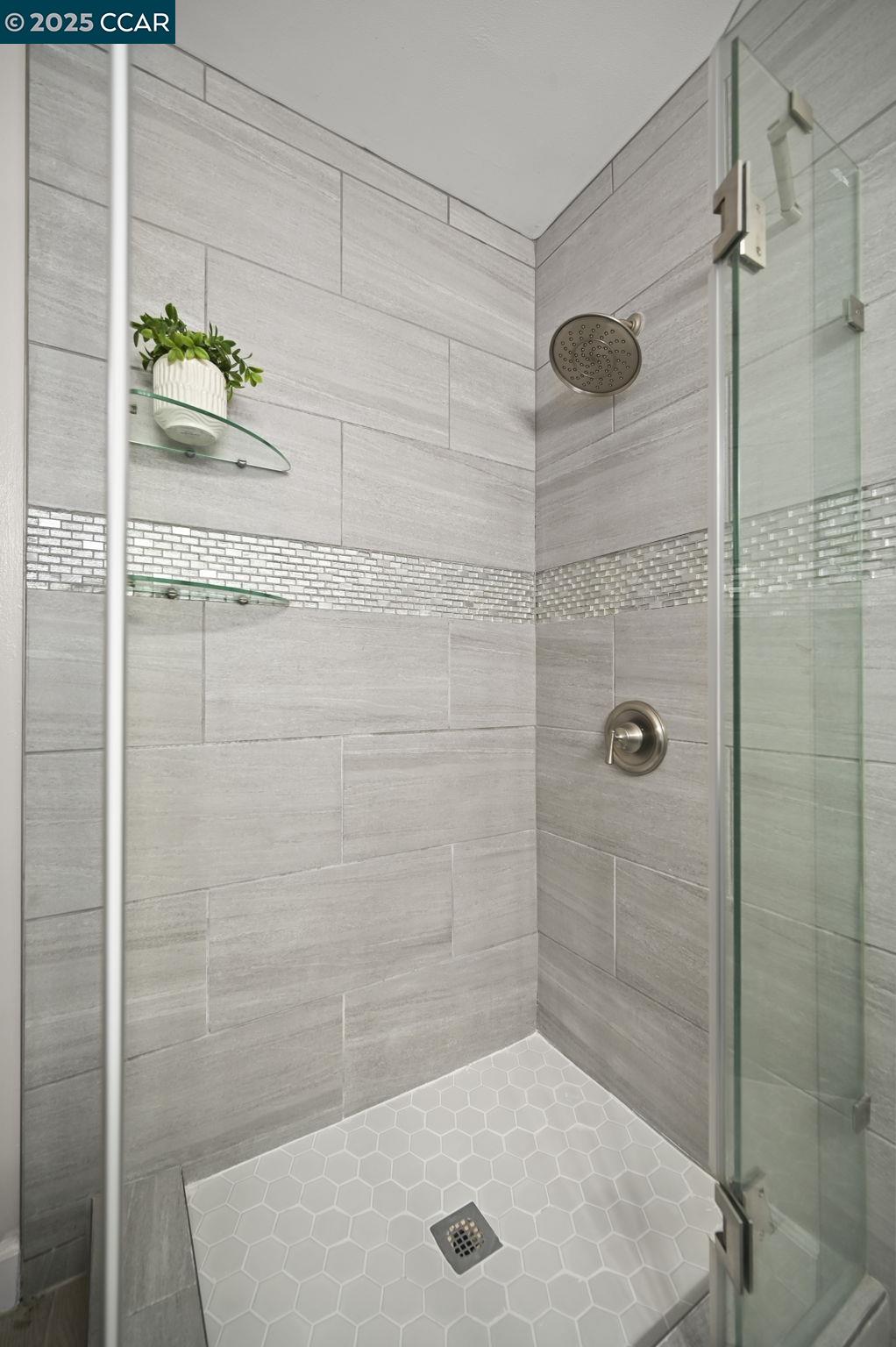 Detail Gallery Image 25 of 38 For 1605 Countrywood Ct, Walnut Creek,  CA 94598 - 3 Beds | 2/1 Baths