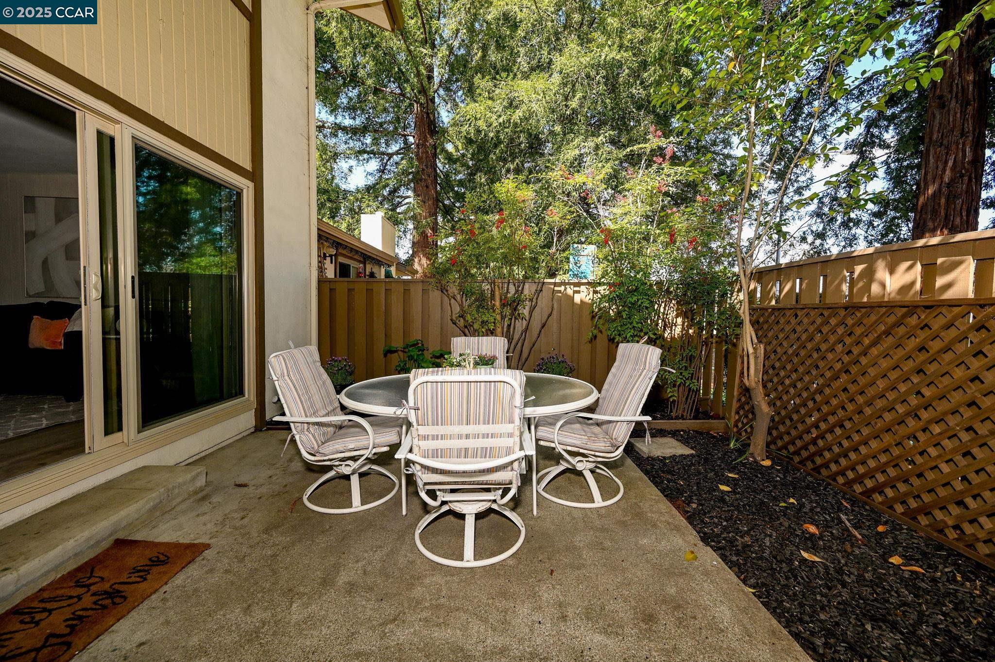 Detail Gallery Image 28 of 38 For 1605 Countrywood Ct, Walnut Creek,  CA 94598 - 3 Beds | 2/1 Baths