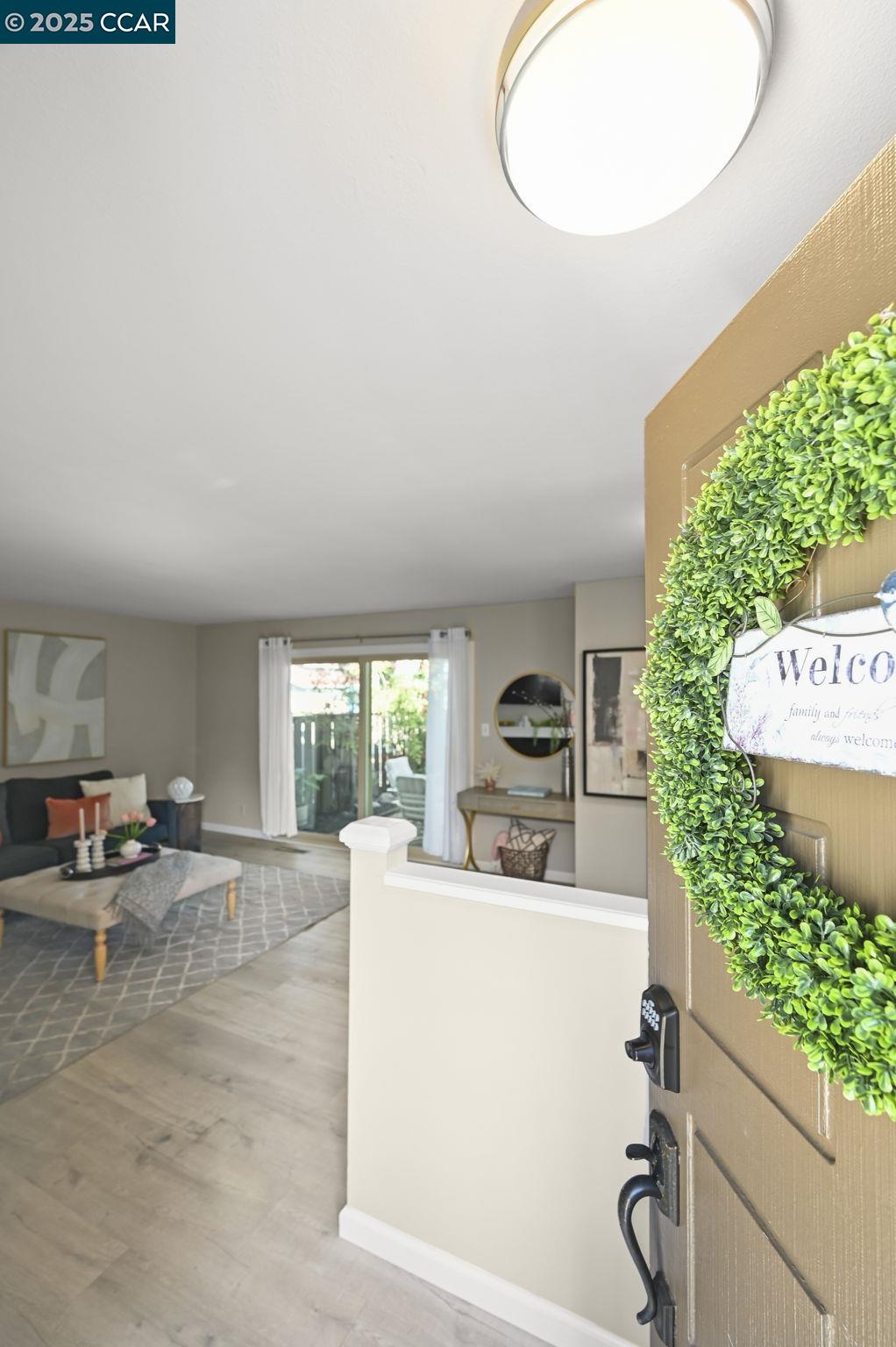 Detail Gallery Image 4 of 38 For 1605 Countrywood Ct, Walnut Creek,  CA 94598 - 3 Beds | 2/1 Baths