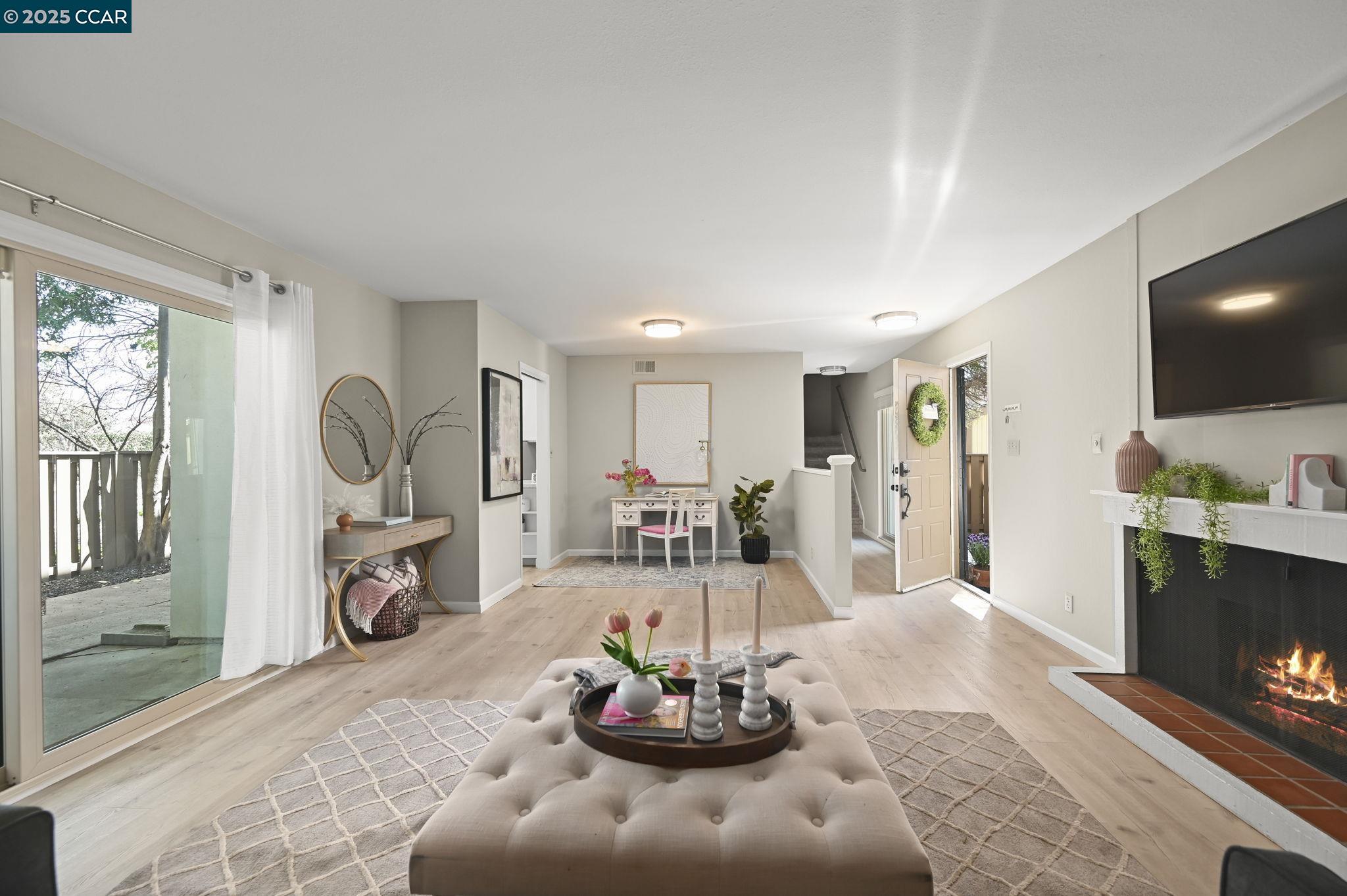 Detail Gallery Image 7 of 38 For 1605 Countrywood Ct, Walnut Creek,  CA 94598 - 3 Beds | 2/1 Baths