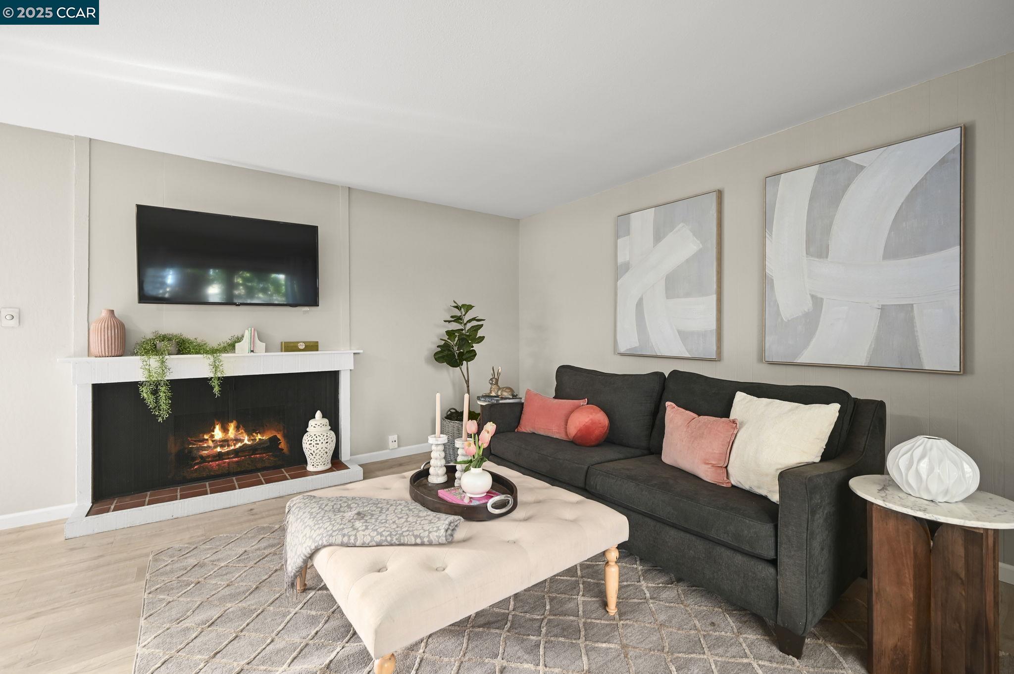 Detail Gallery Image 8 of 38 For 1605 Countrywood Ct, Walnut Creek,  CA 94598 - 3 Beds | 2/1 Baths