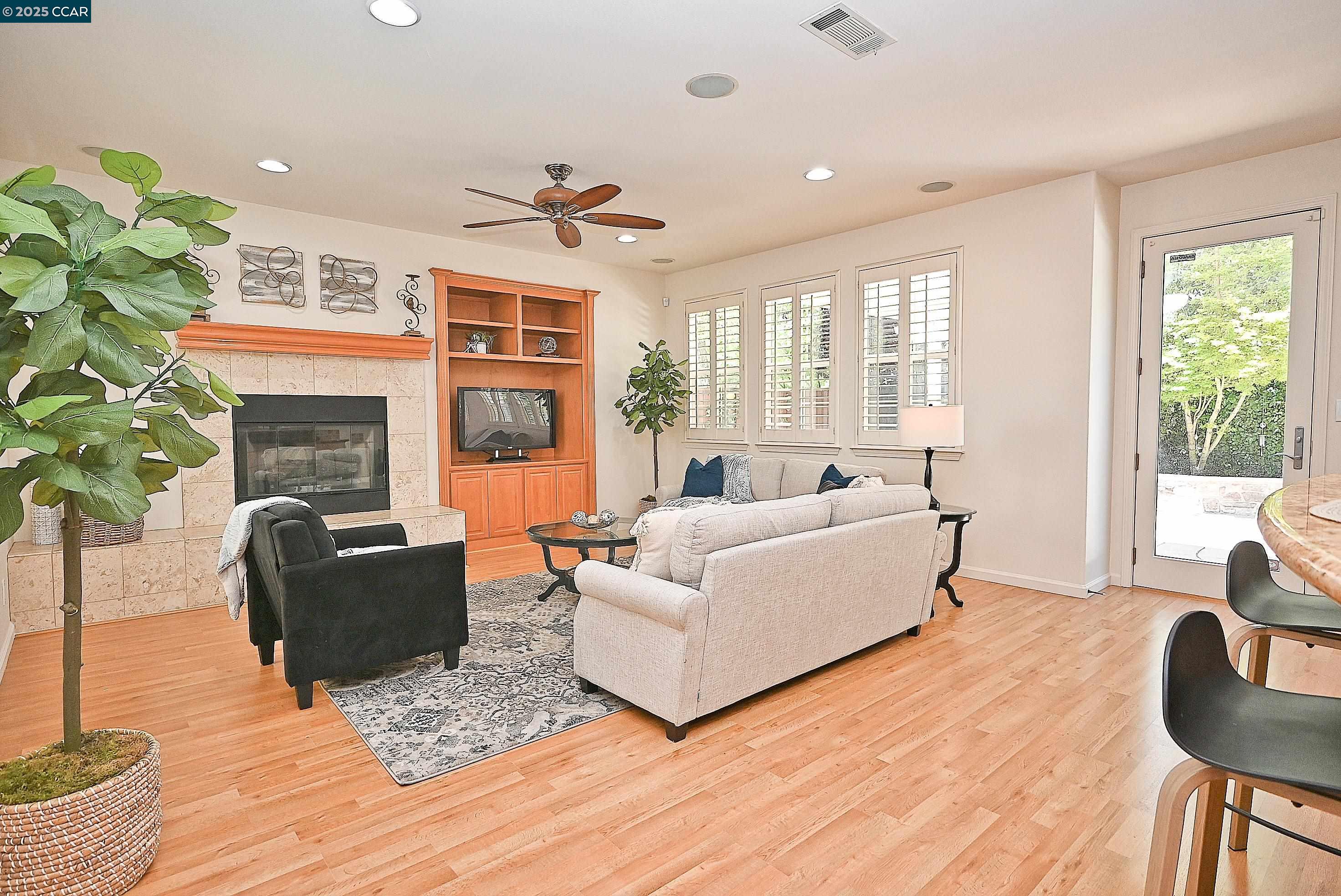 Detail Gallery Image 15 of 46 For 1416 Allanmere Dr, San Ramon,  CA 94582 - 5 Beds | 3/1 Baths