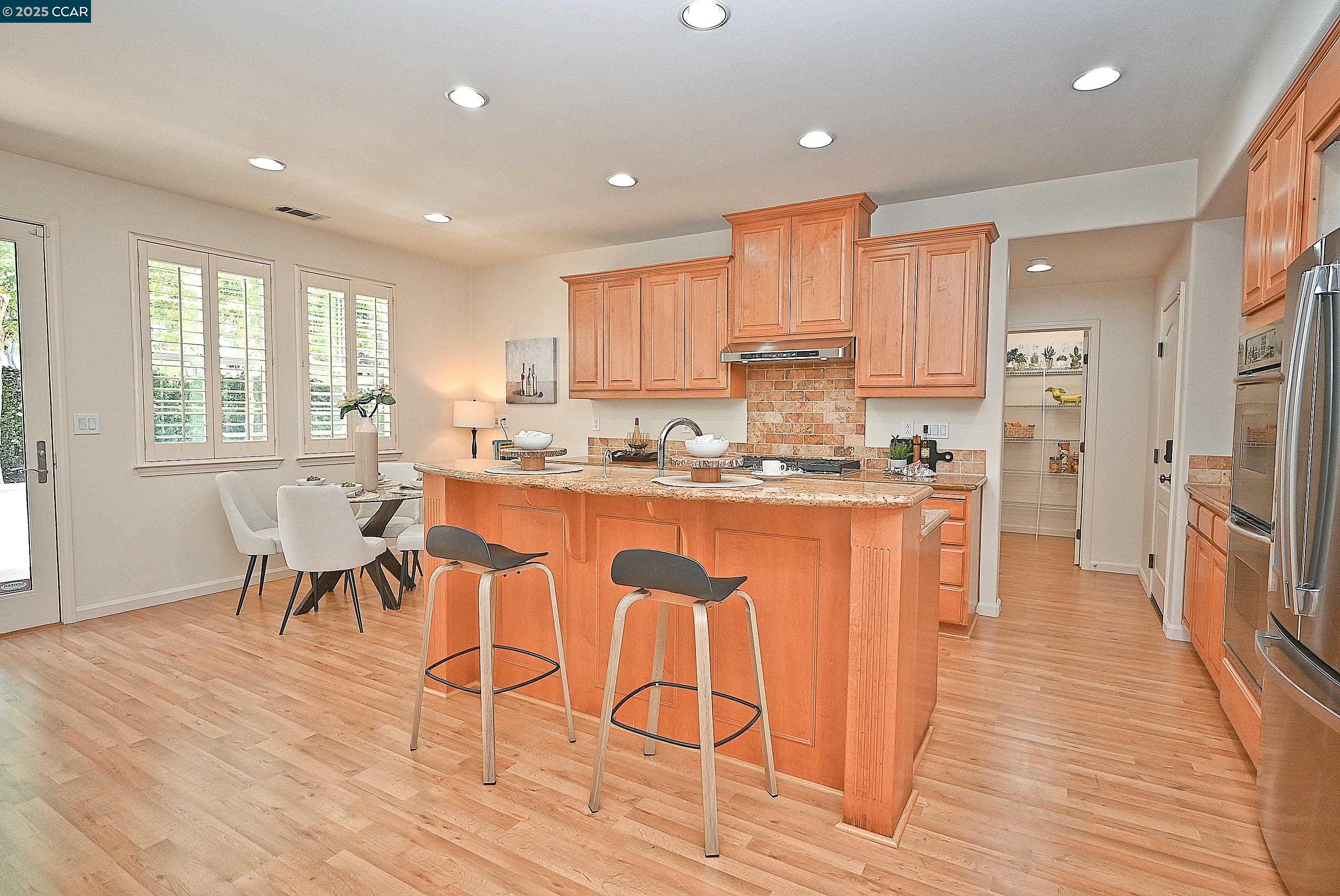Detail Gallery Image 9 of 46 For 1416 Allanmere Dr, San Ramon,  CA 94582 - 5 Beds | 3/1 Baths