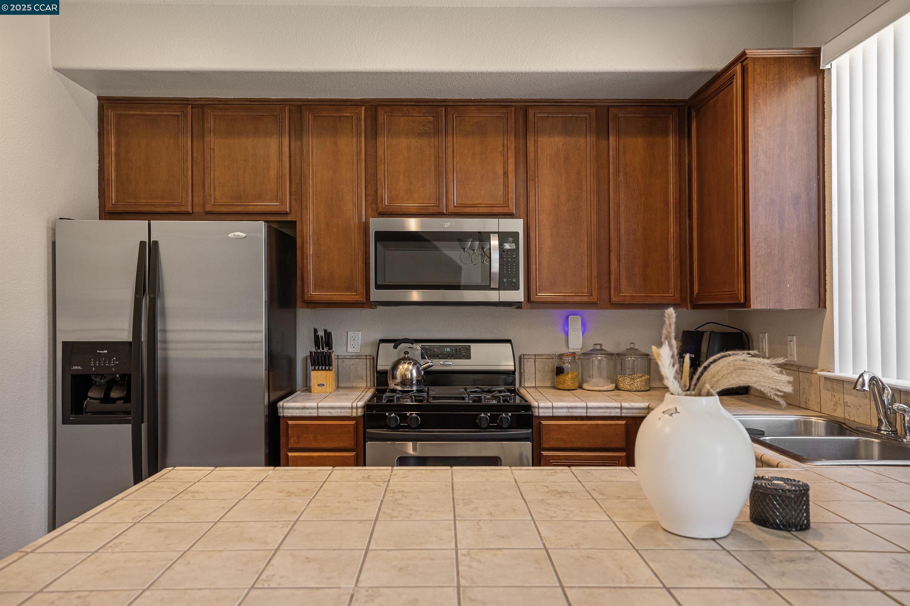 Detail Gallery Image 11 of 39 For 6570 Hearthstone Cir #1413,  Rocklin,  CA 95677 - 2 Beds | 2/1 Baths