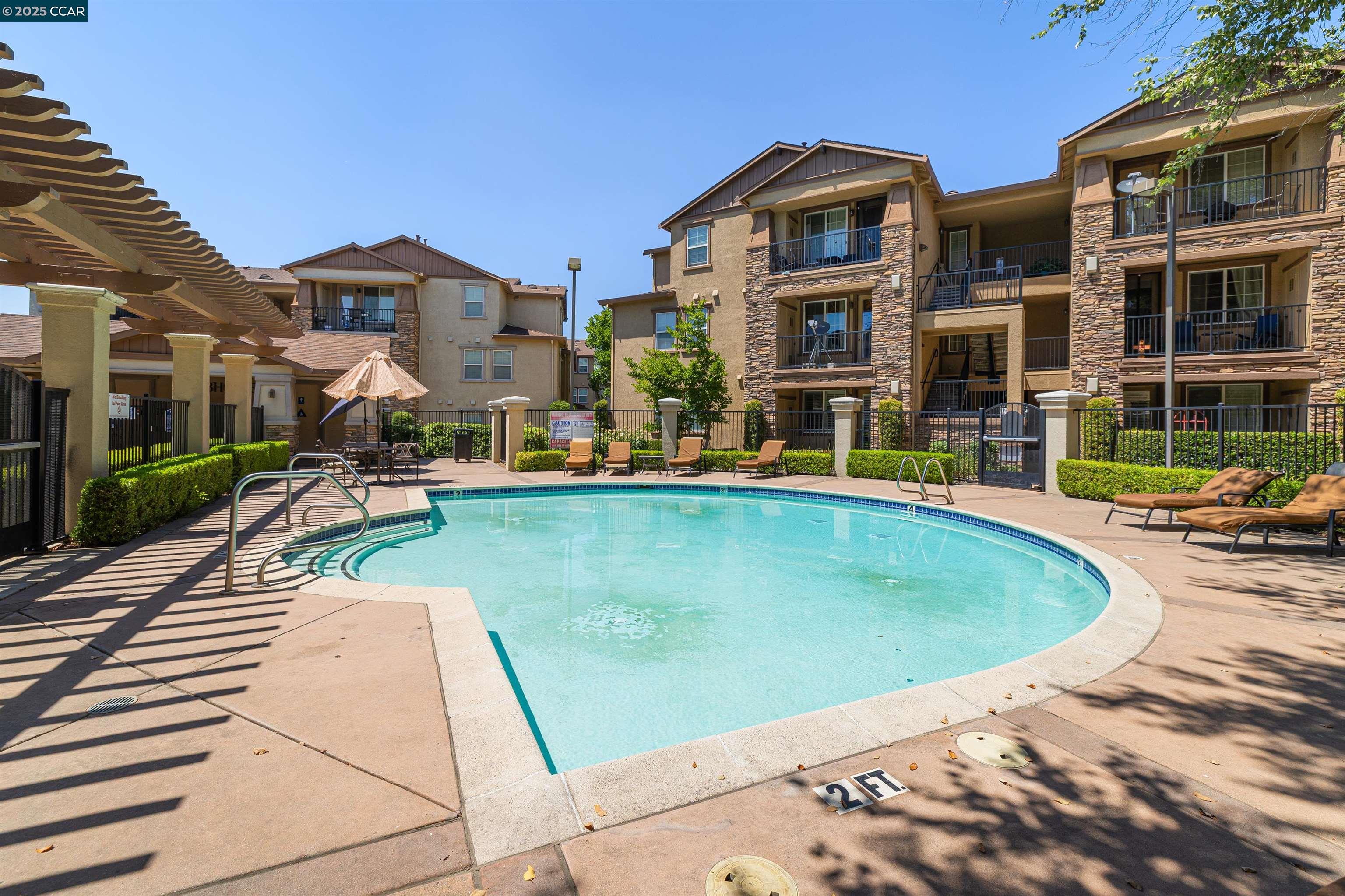 Detail Gallery Image 35 of 39 For 6570 Hearthstone Cir #1413,  Rocklin,  CA 95677 - 2 Beds | 2/1 Baths