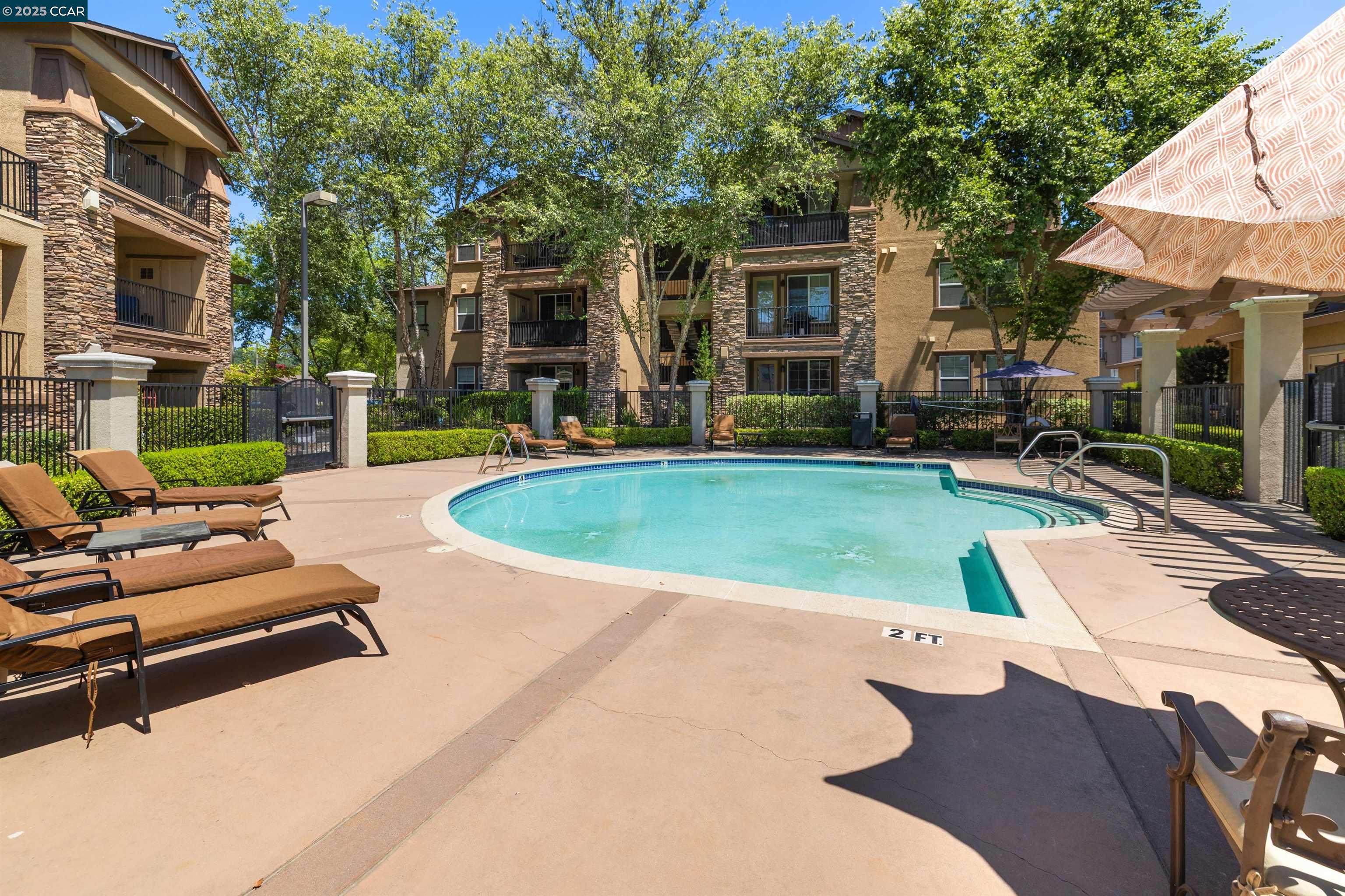 Detail Gallery Image 36 of 39 For 6570 Hearthstone Cir #1413,  Rocklin,  CA 95677 - 2 Beds | 2/1 Baths